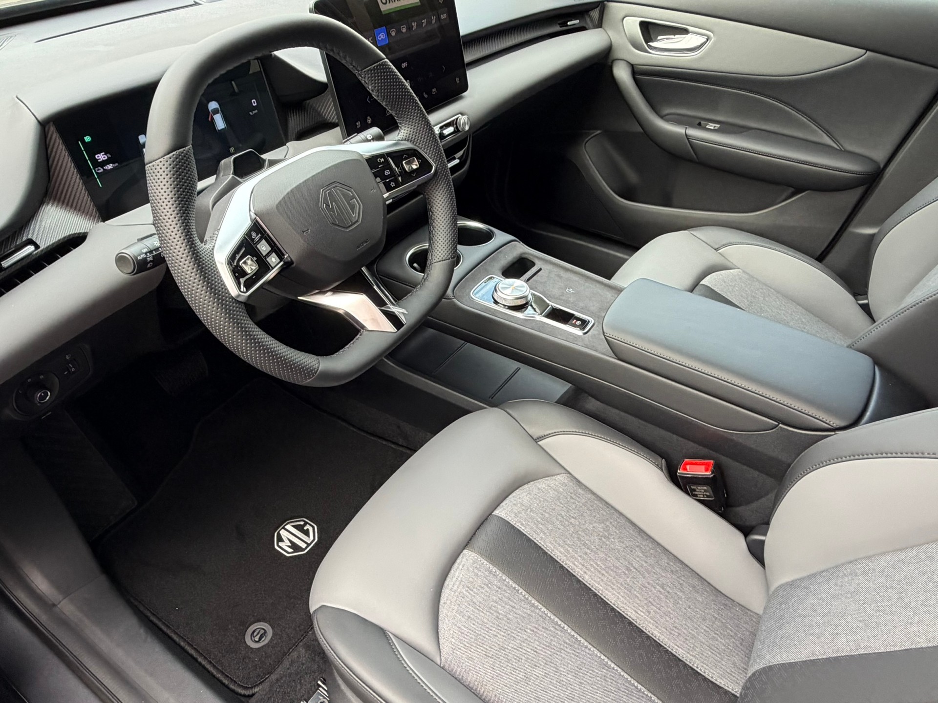 MG 4 EV 64kWh Premium-image-8