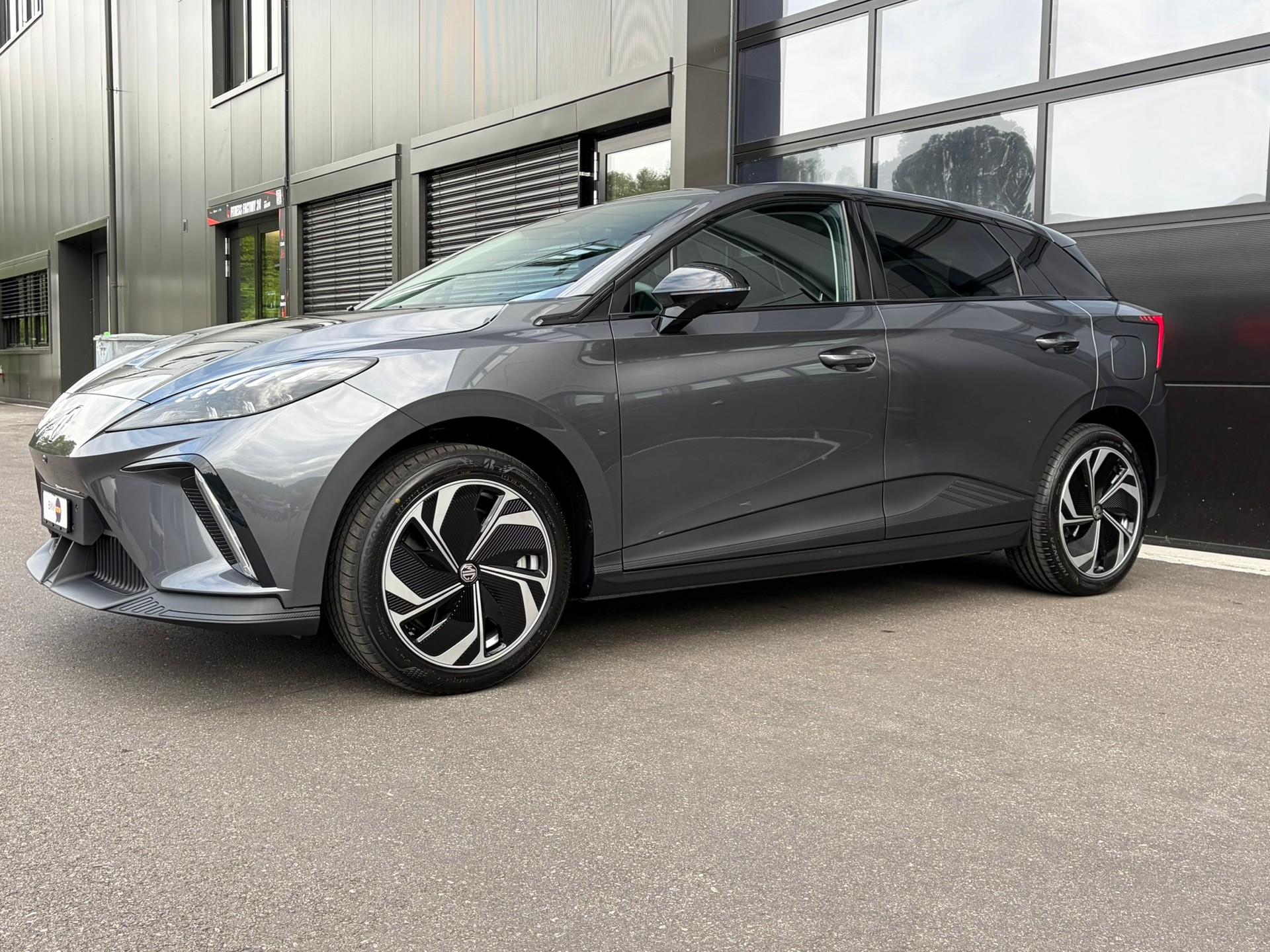 MG 4 EV 64kWh Premium-image-4