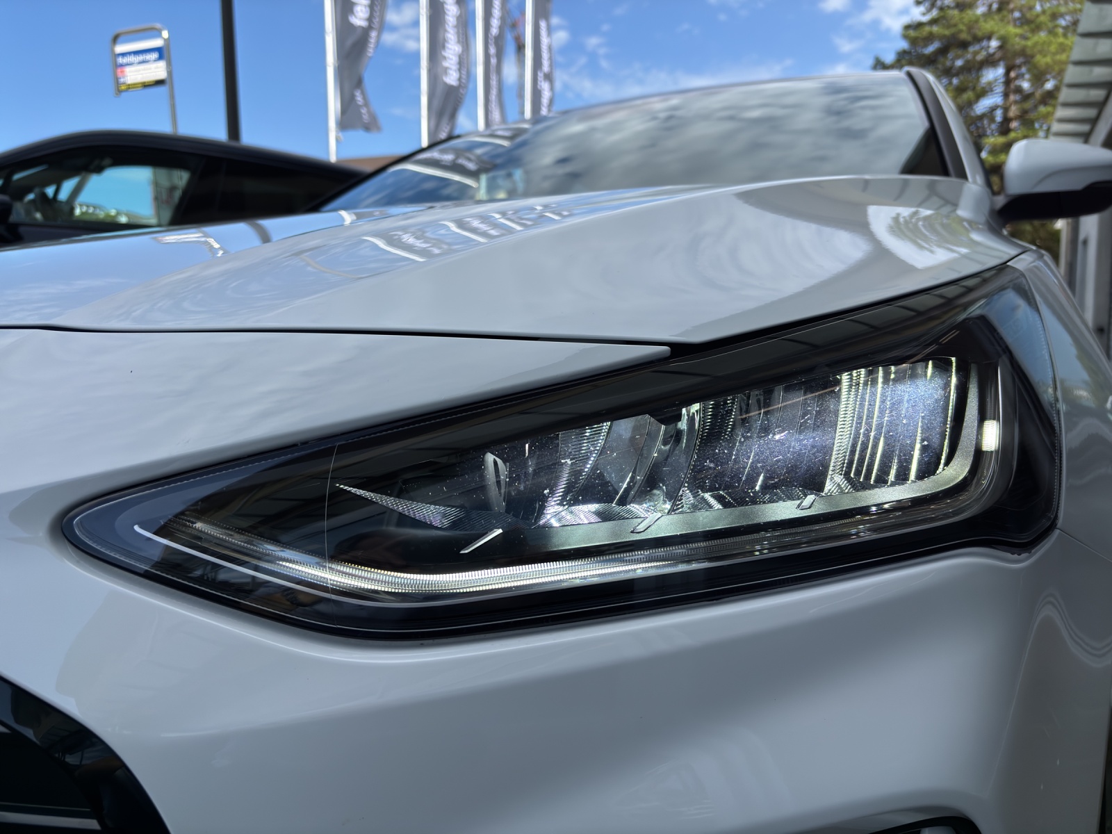 FORD Focus 1.0 MHEV ST-Line X Automat mit Rückfahrkamera, Head-Up Display & Side-Assist-image-8