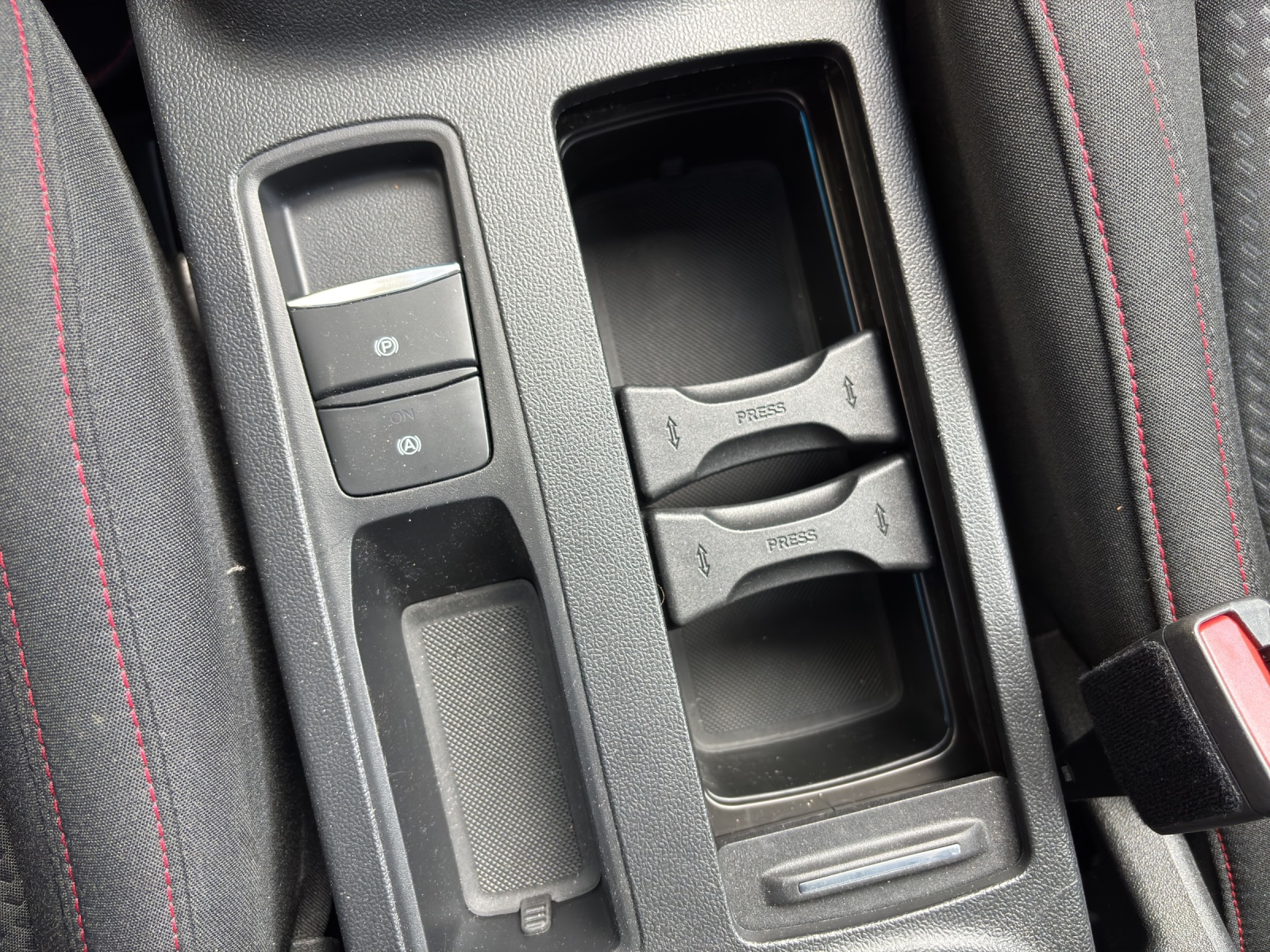 FORD Focus 1.0 MHEV ST-Line X Automat mit Rückfahrkamera, Head-Up Display & Side-Assist-image-16