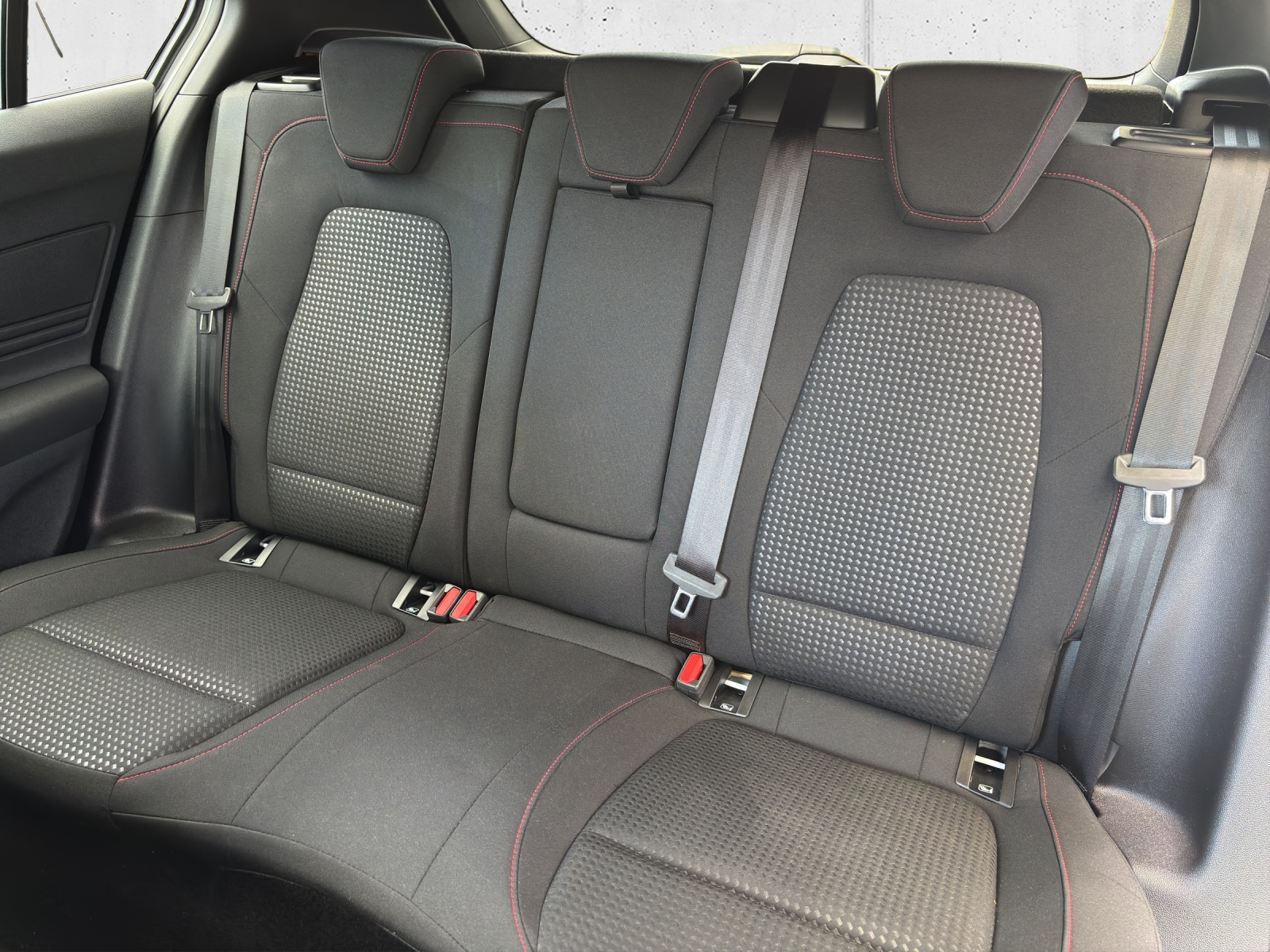 FORD Focus 1.0 MHEV ST-Line X Automat mit Rückfahrkamera, Head-Up Display & Side-Assist-image-27