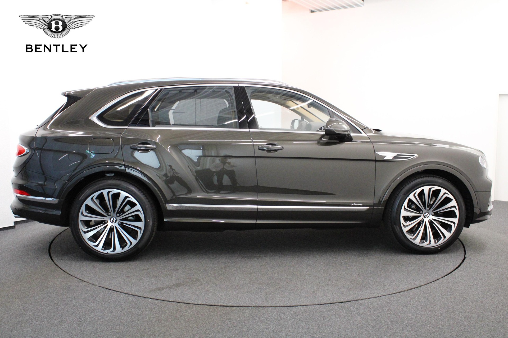 BENTLEY Bentayga 3.0 V6 Hybrid Azure-image-8