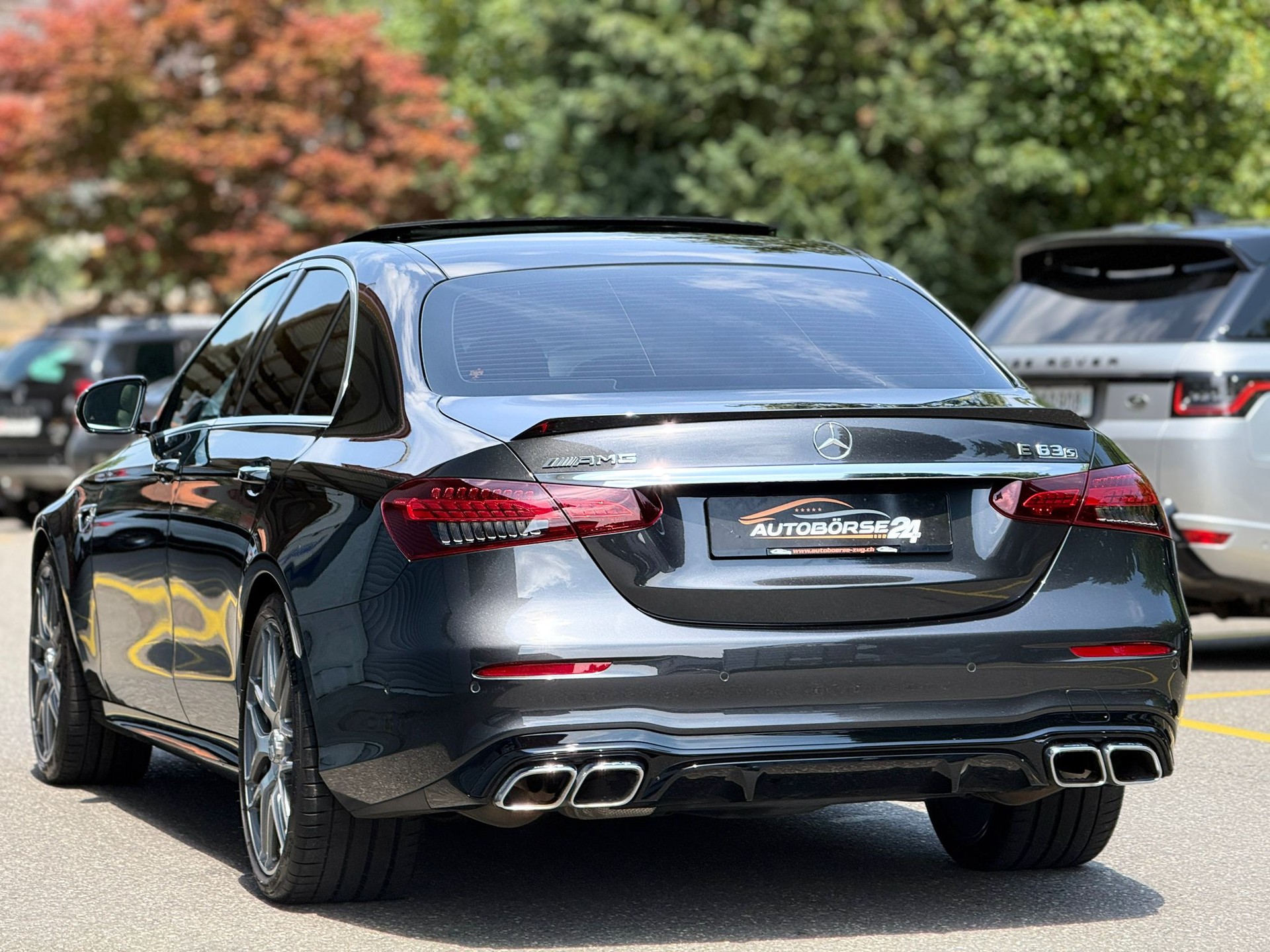 MERCEDES-BENZ E 63 S AMG 4matic+-showroom-element-3