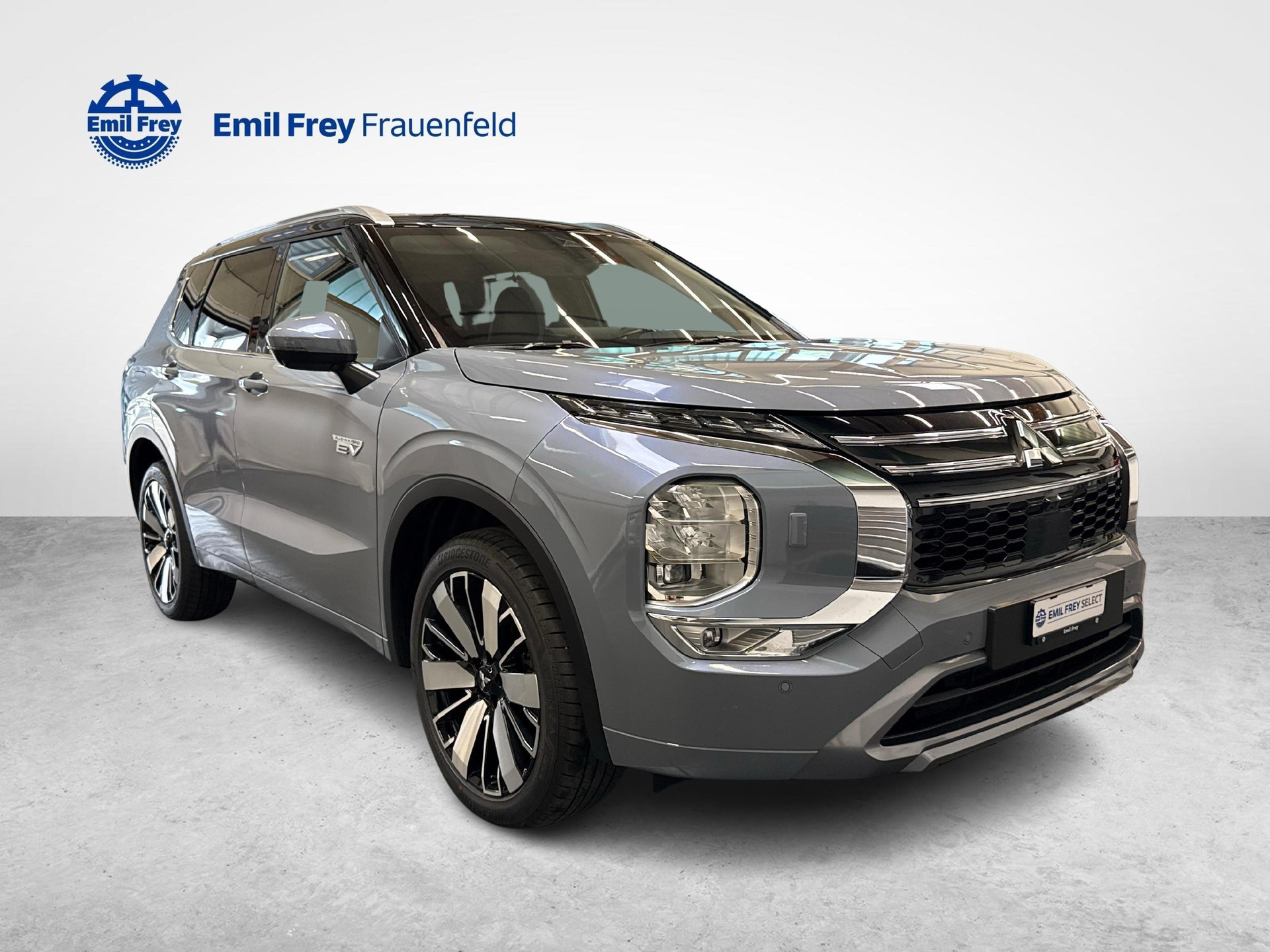 MITSUBISHI Outlander 2.4 PHEV Instyle 4x4-image-6