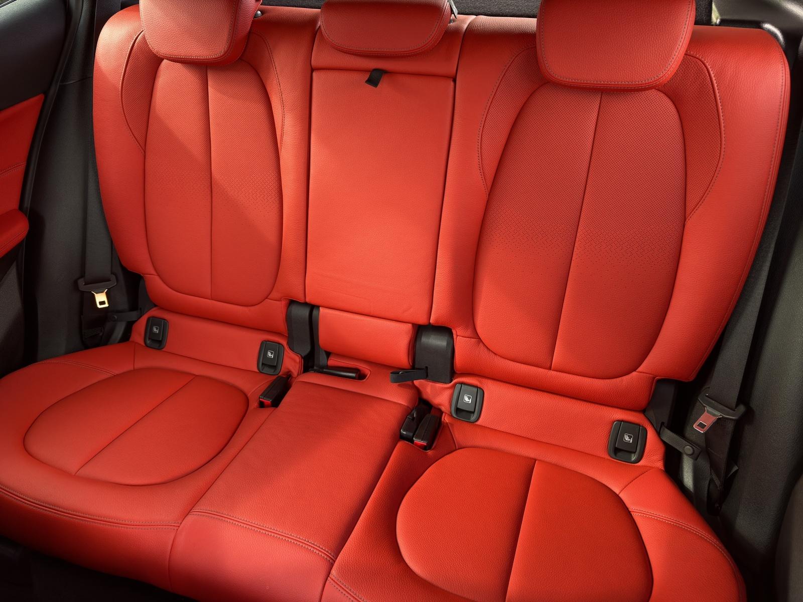 BMW X2 20i xDrive NAVIGATION PLUS-image-19