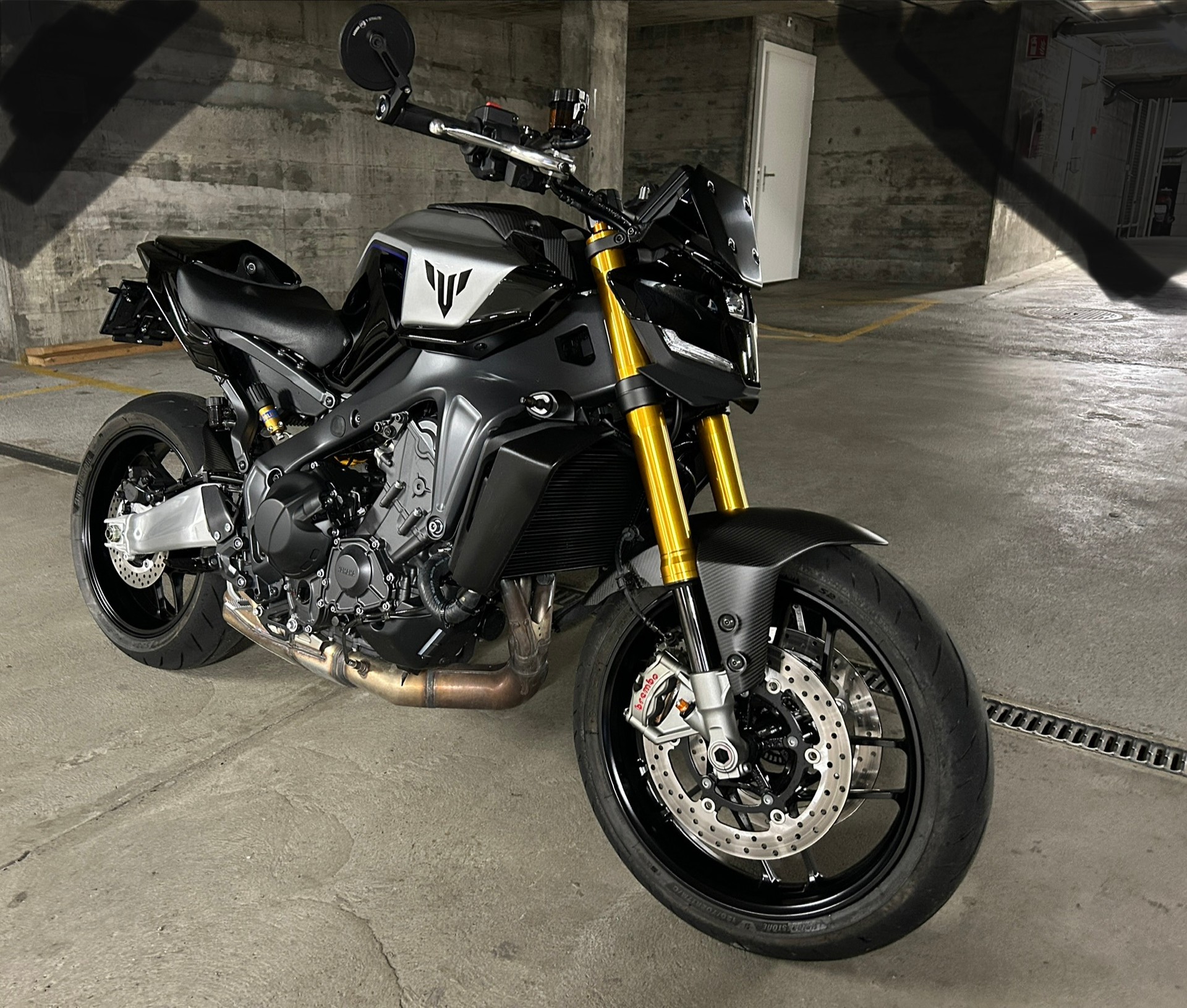 YAMAHA MT-09 SP-image-1