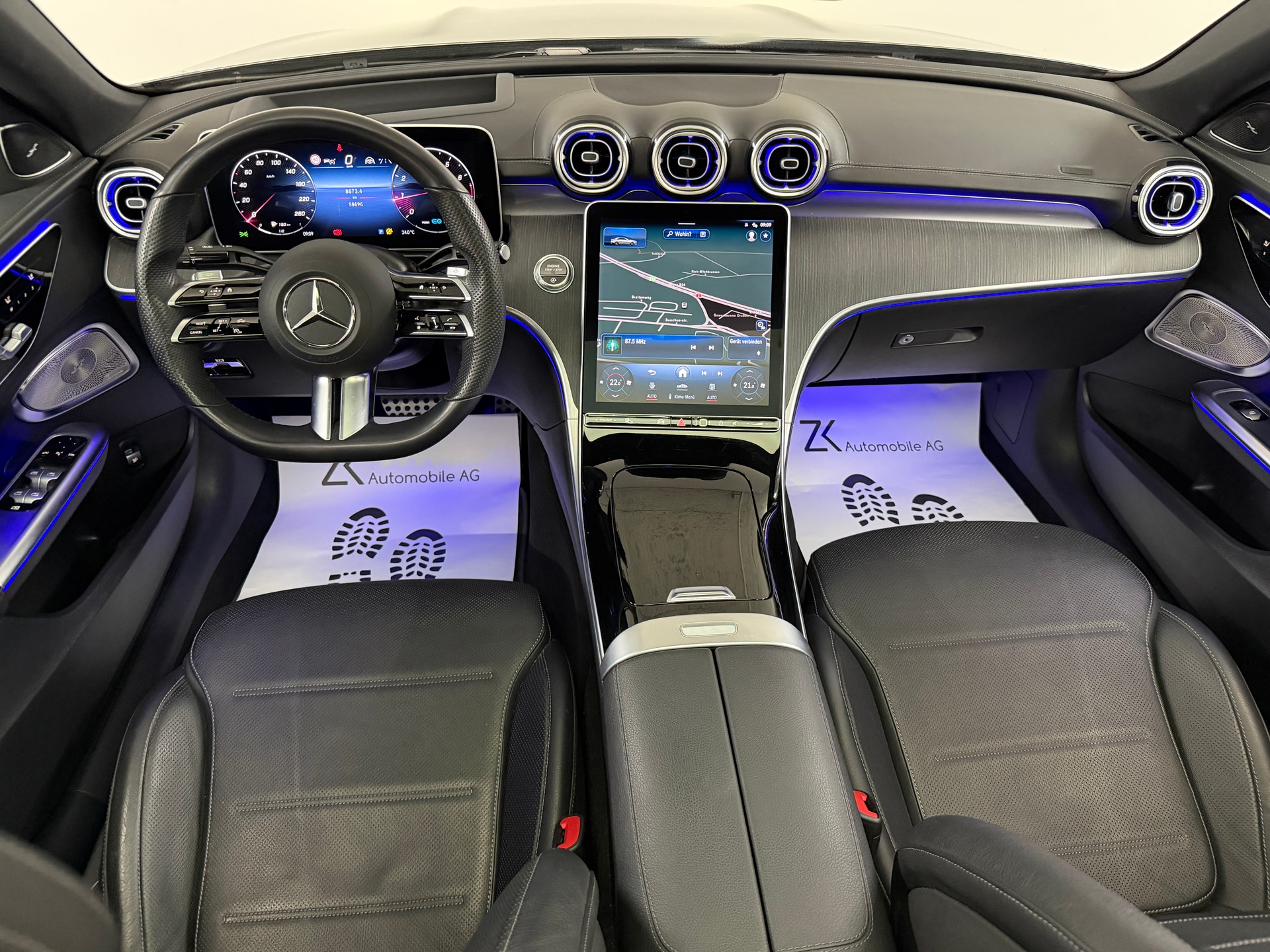 MERCEDES-BENZ C 300 Grafitgrey 258PS 4Matic AMG Line / Panoramadach / 360° Kamera / Leder / Head-Up-Display /-image-9