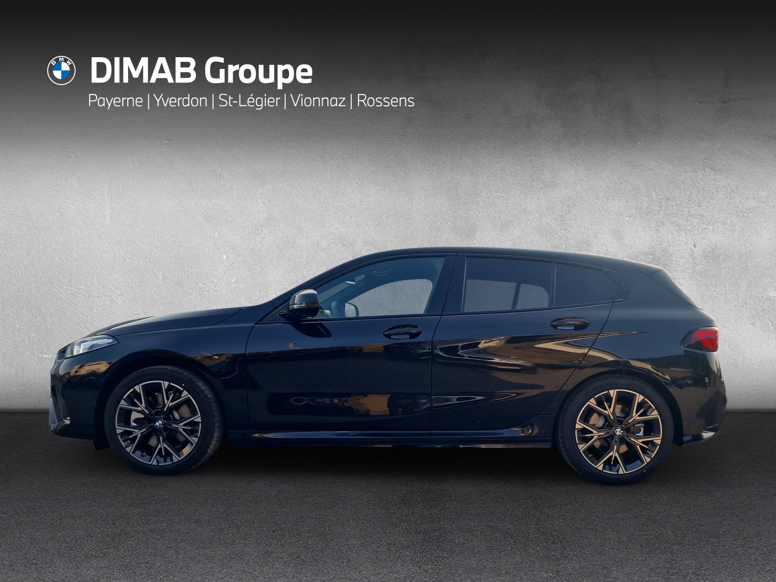 BMW 123 xDrive M Sport Steptronic-showroom-element-1
