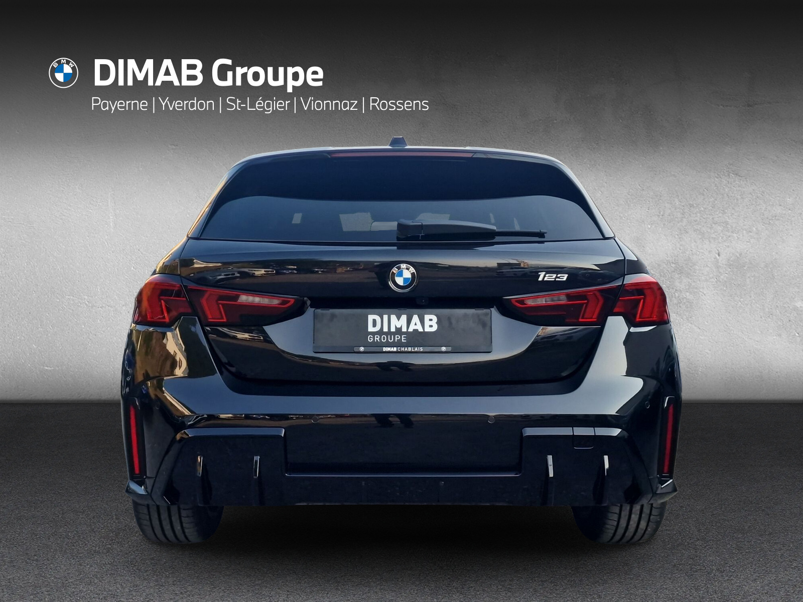 BMW 123 xDrive M Sport Steptronic-showroom-element-3