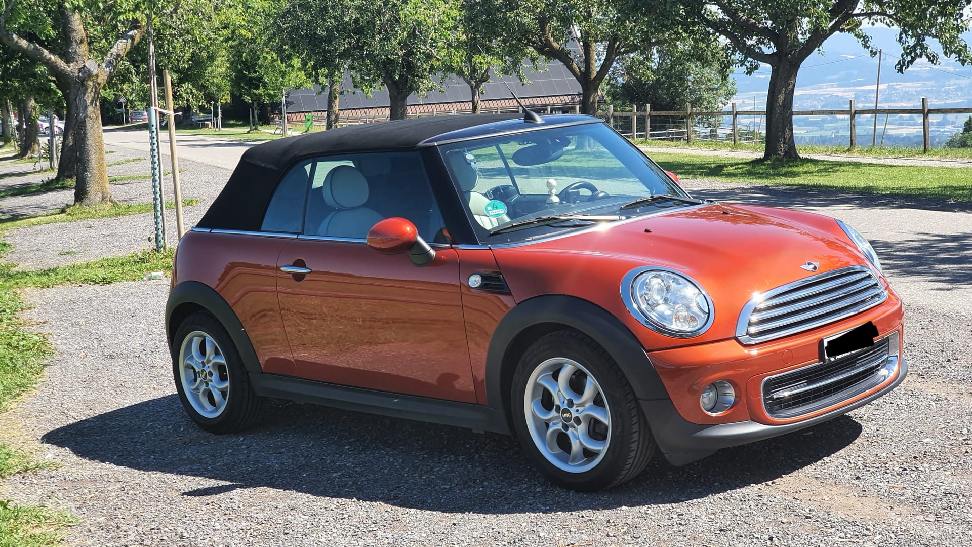 MINI 1.6i Cooper-image-5