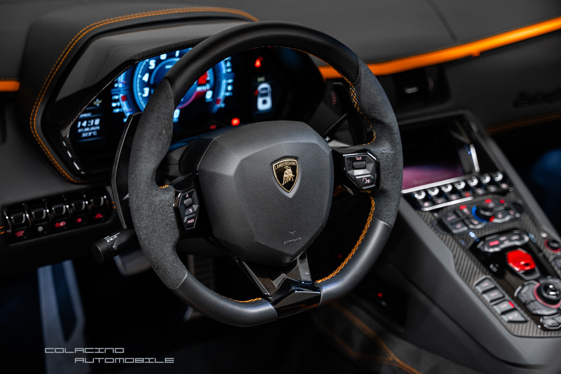 LAMBORGHINI Aventador S LP740-4 Roadster E-Gear-image-23