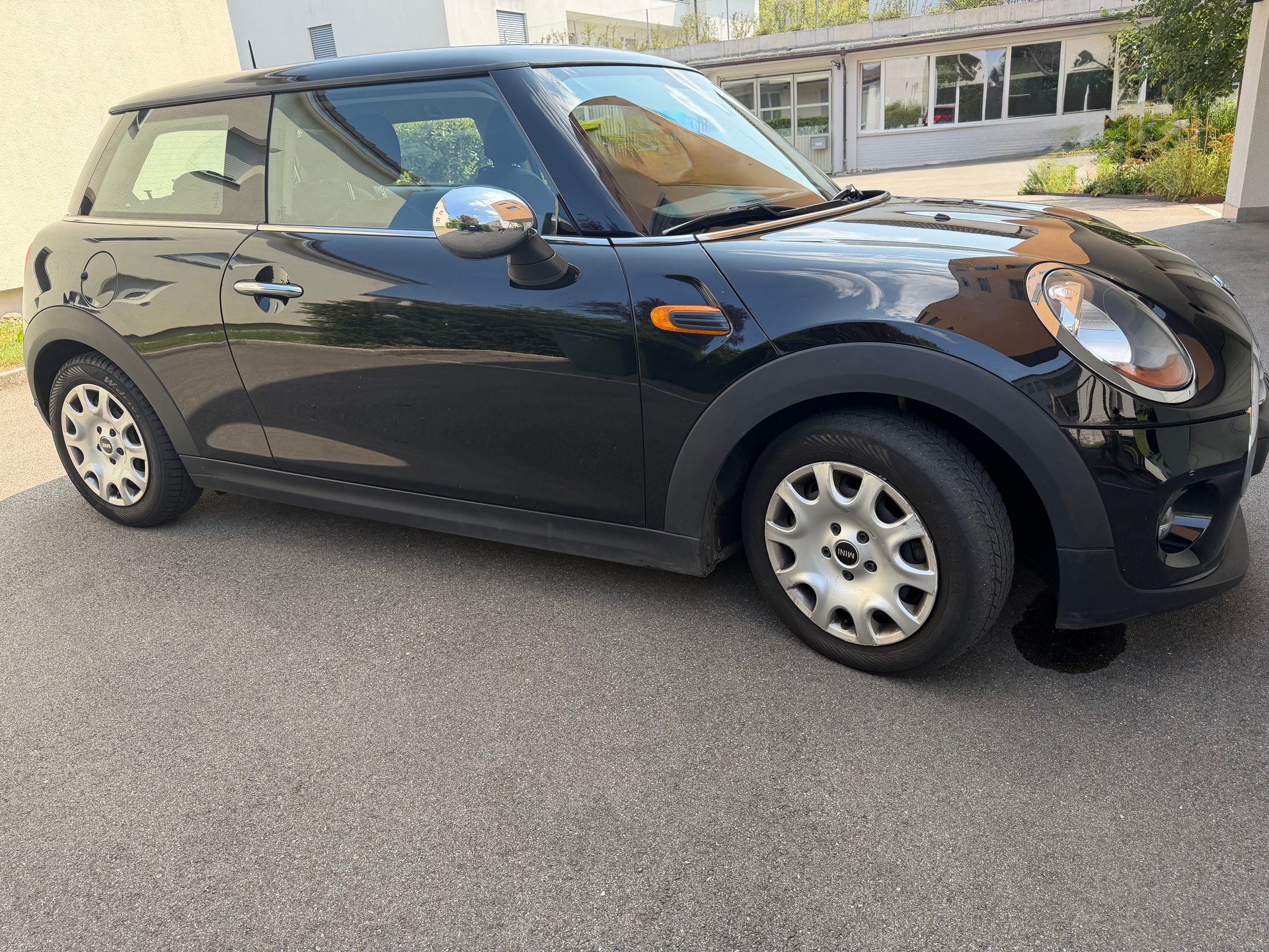 MINI One D-image-1
