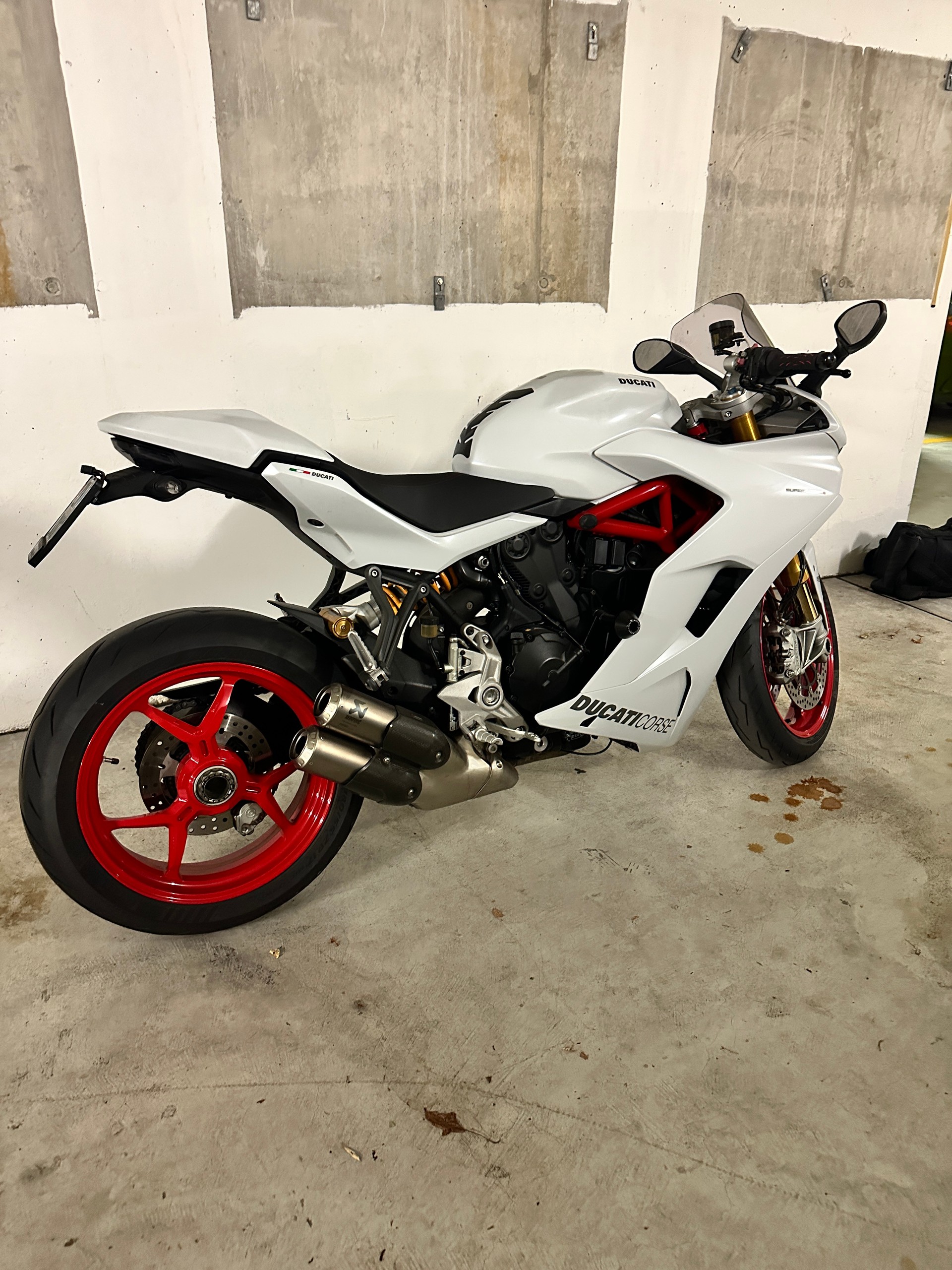 DUCATI 950 Supersport S-image-1