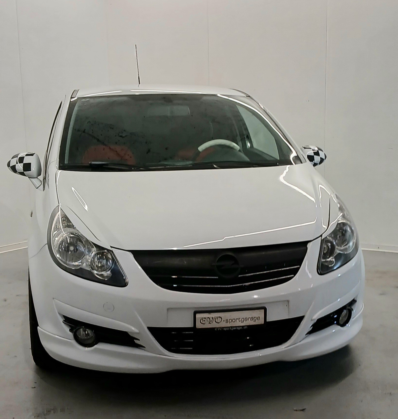OPEL Corsa 1.6 Turbo Color Edition