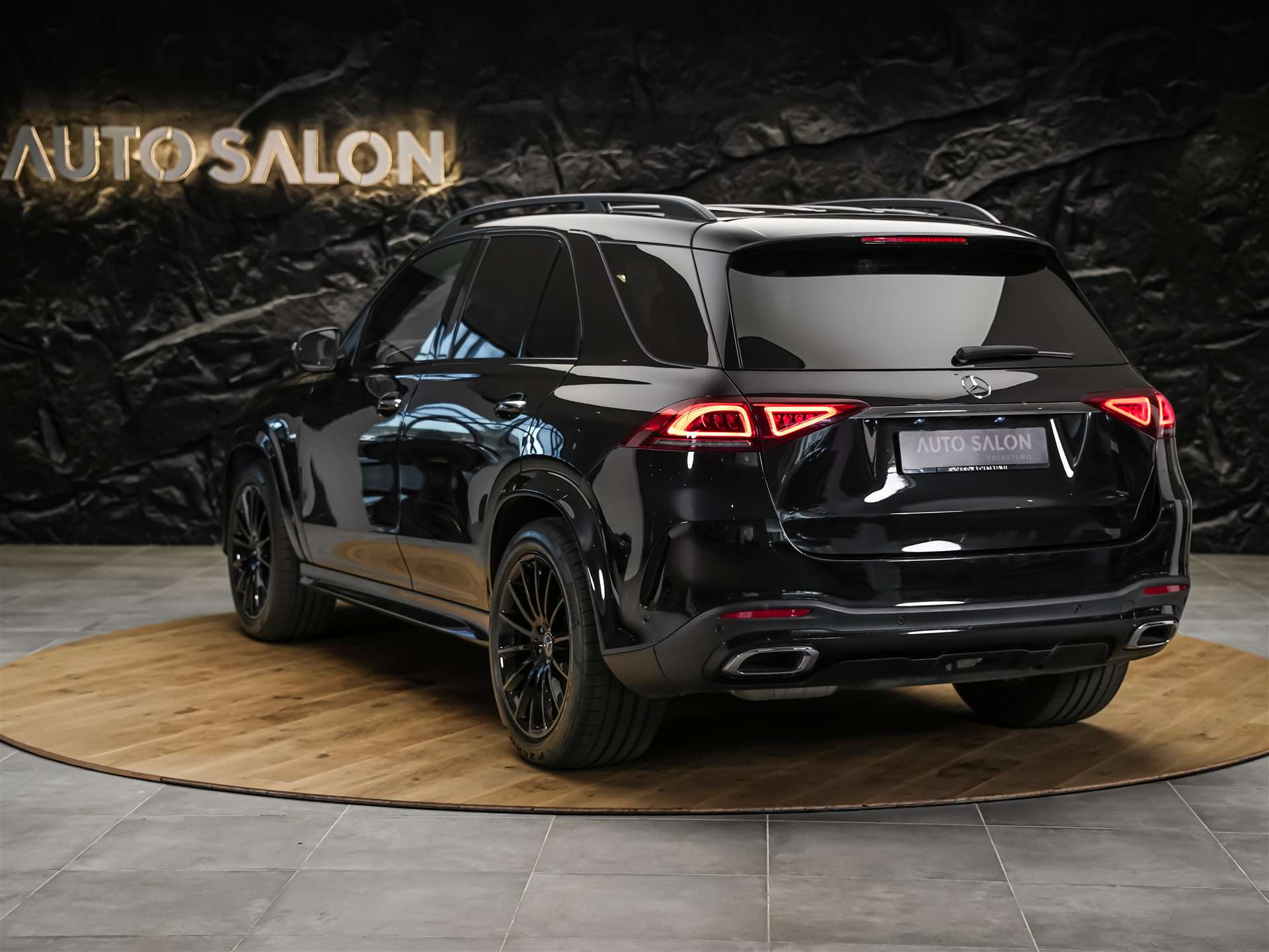 MERCEDES-BENZ GLE 300 d 4Matic AMG Line 9G-Tronic *CH Fahrzeug*7 Plätzer*AHK*-showroom-element-2