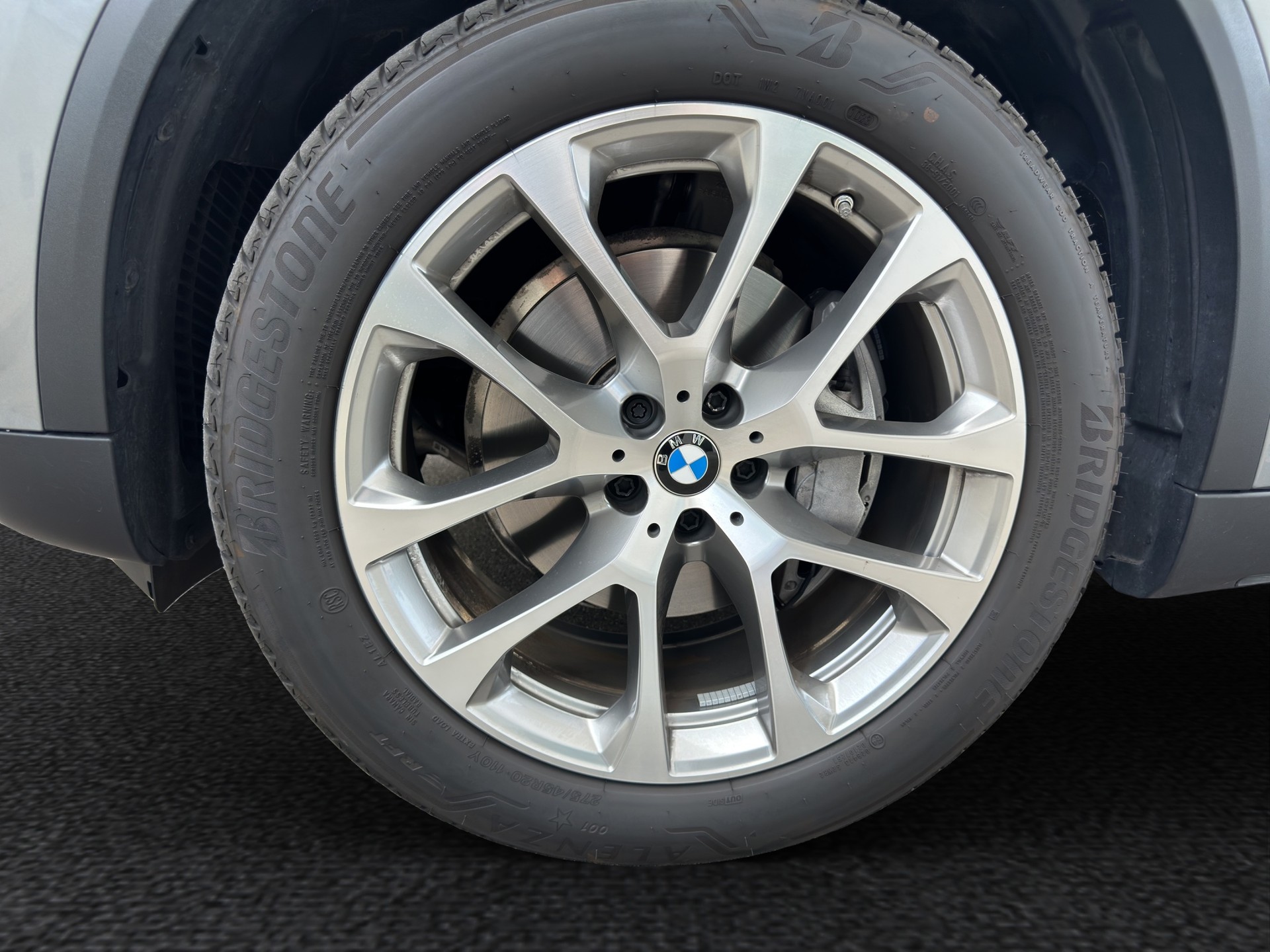 BMW X5 40i xDrive SAG-image-9