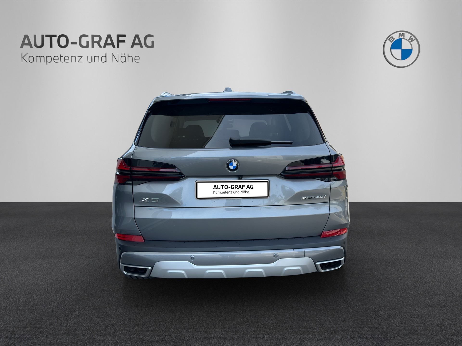 BMW X5 40i xDrive SAG-showroom-element-3