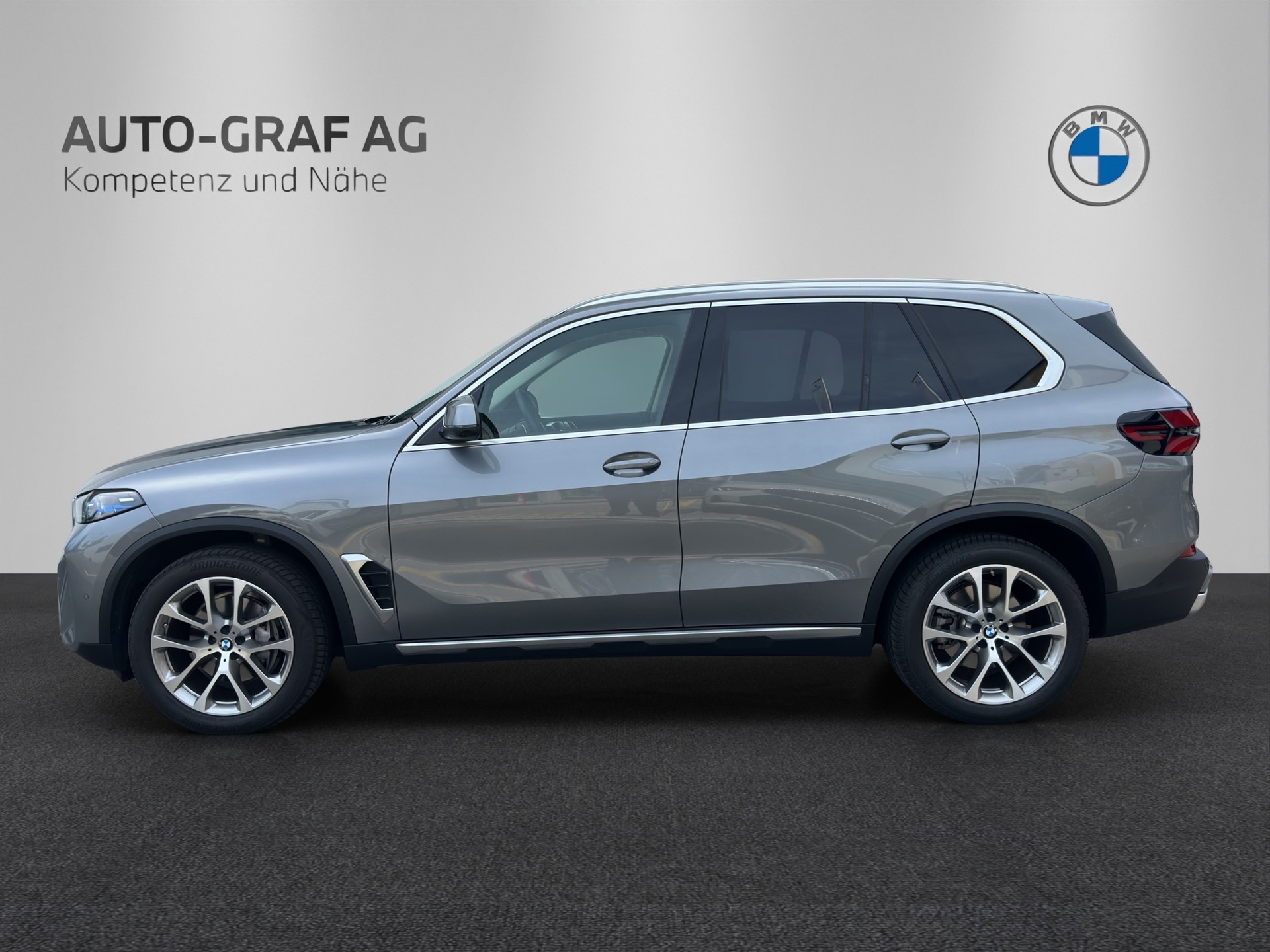 BMW X5 40i xDrive SAG-showroom-element-1