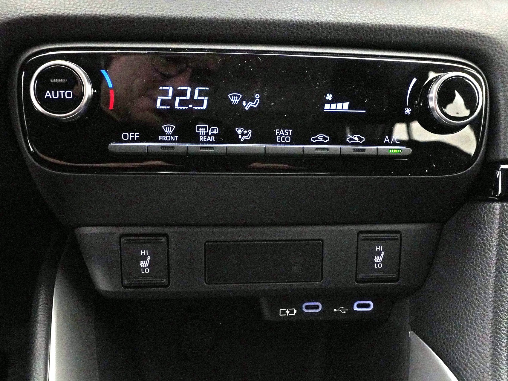 MAZDA 2 1.5 Hybrid Exclusive-Line-image-13