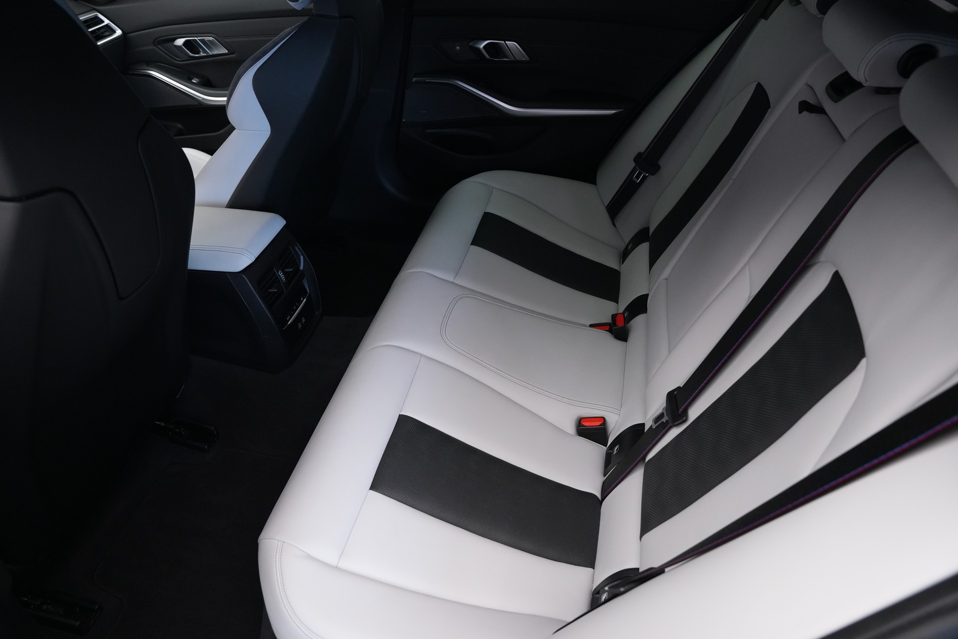 BMW M3 Touring xDrive Competition M *Facelift* *Carbon Paket*-image-16