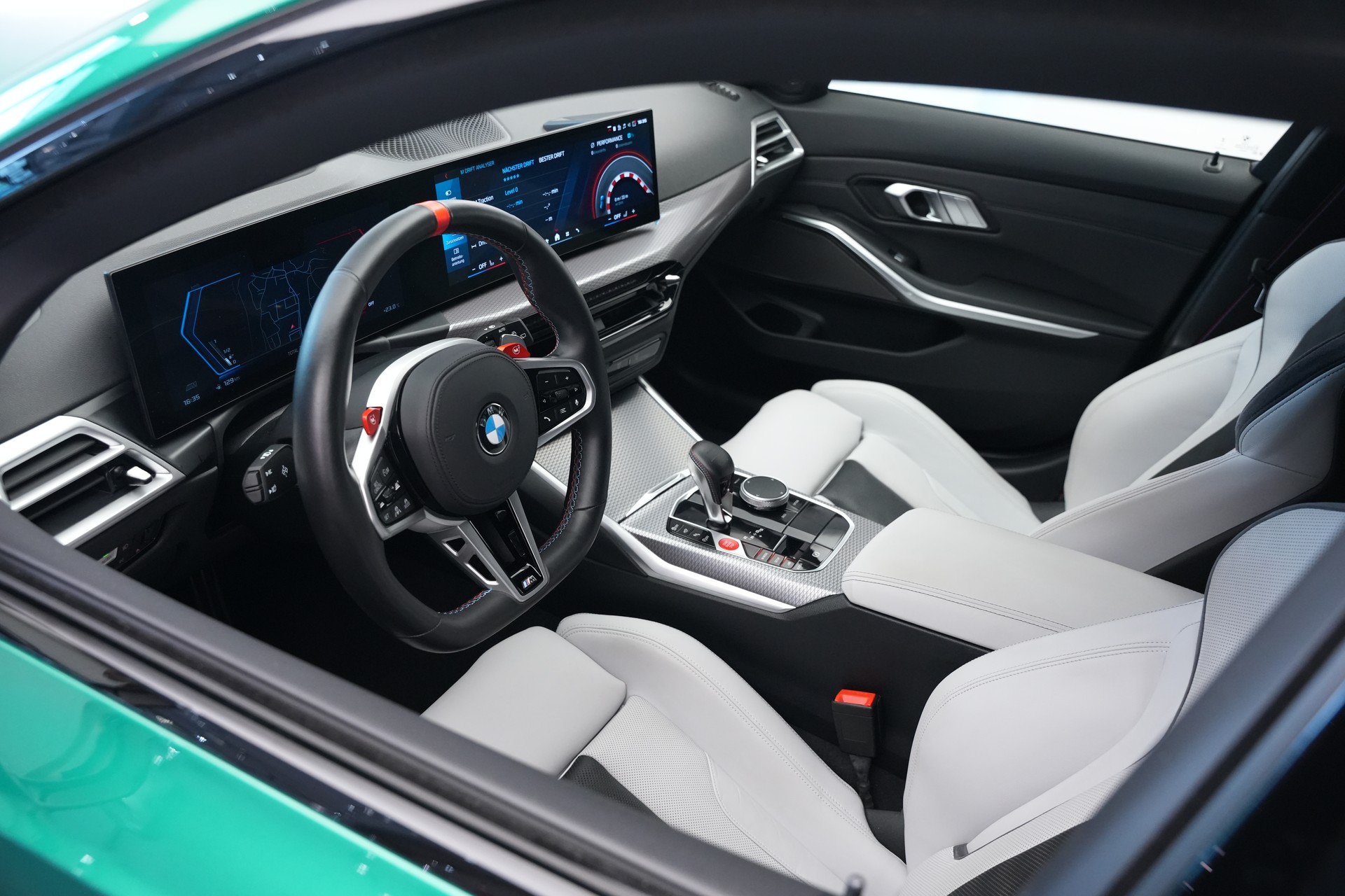 BMW M3 Touring xDrive Competition M *Facelift* *Carbon Paket*-image-47