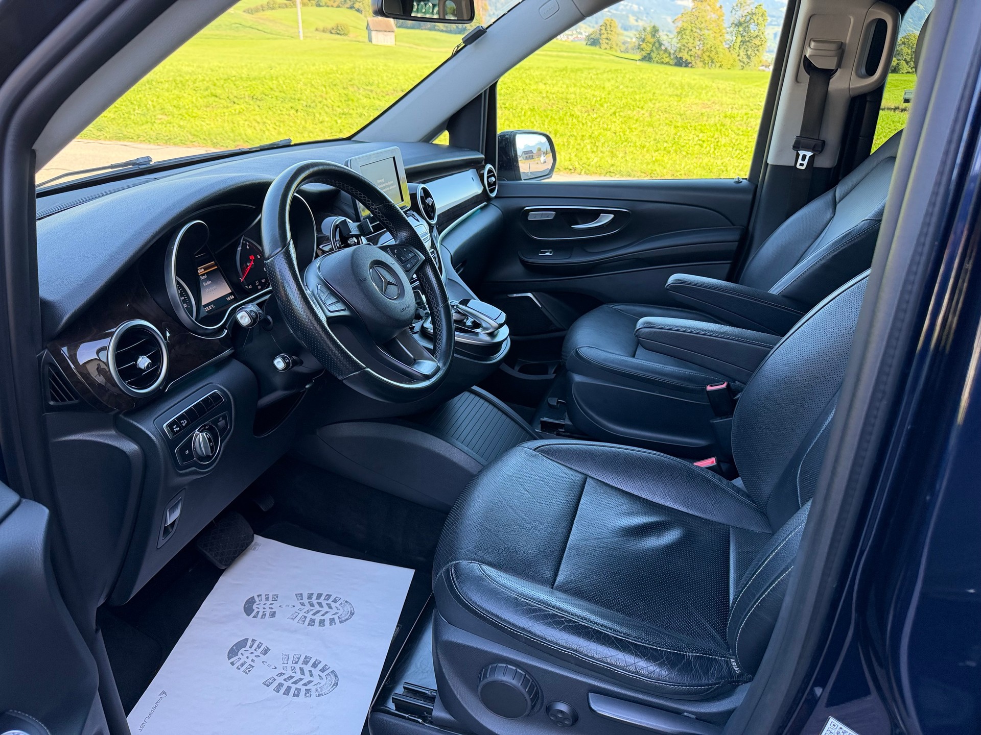 MERCEDES-BENZ V 250 d Avantgarde lang 4Matic 7G-Tronic-image-8