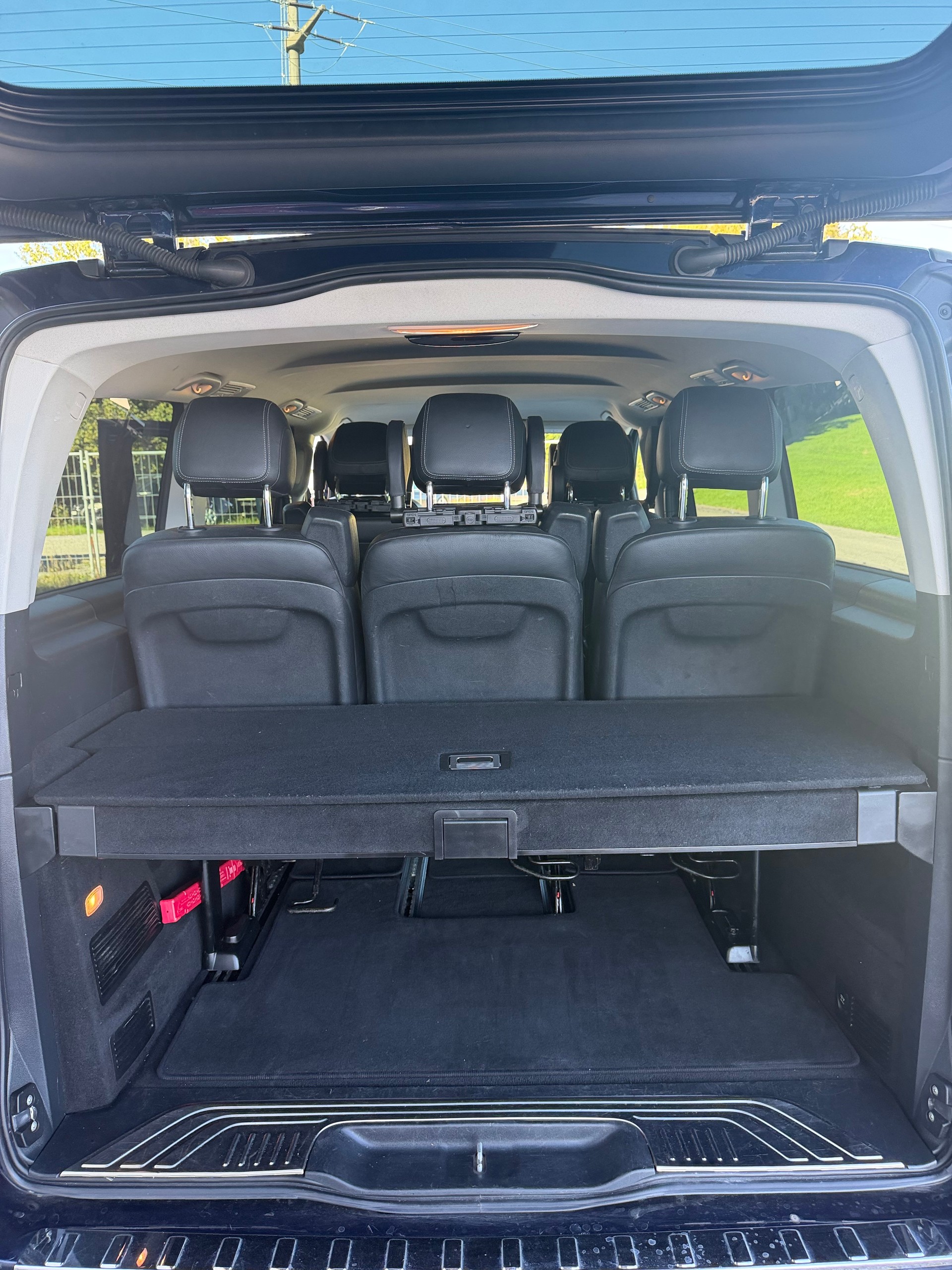 MERCEDES-BENZ V 250 d Avantgarde lang 4Matic 7G-Tronic-image-15
