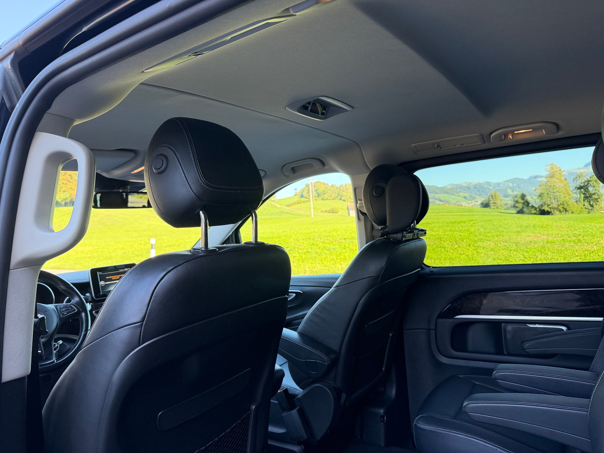 MERCEDES-BENZ V 250 d Avantgarde lang 4Matic 7G-Tronic-image-12