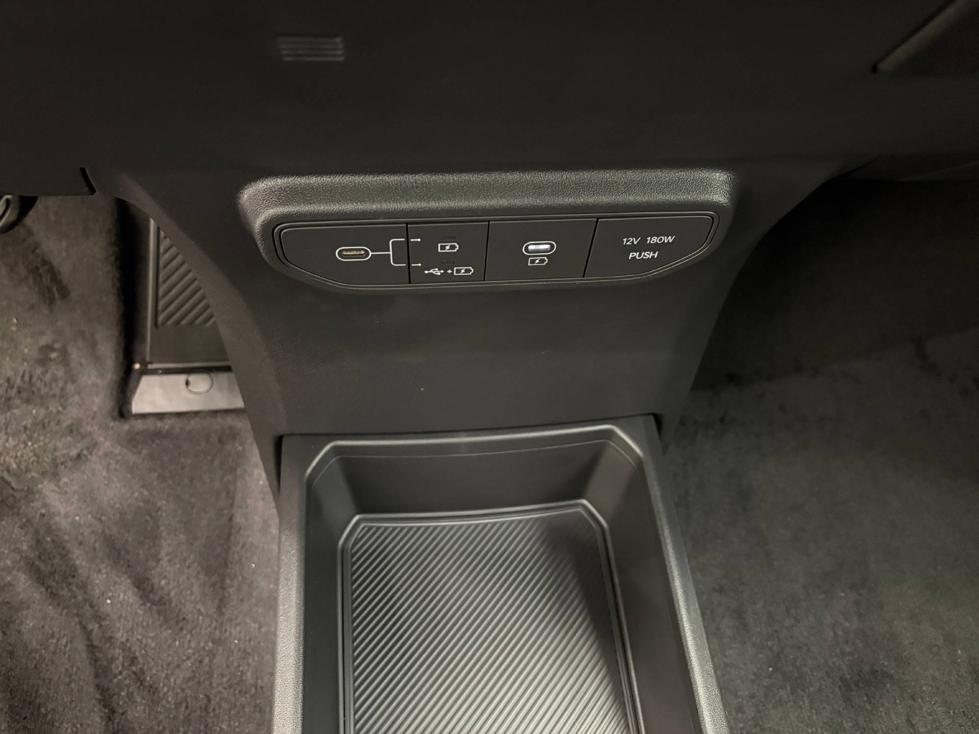 KIA EV5 81 kWh Earth 4x4-image-9