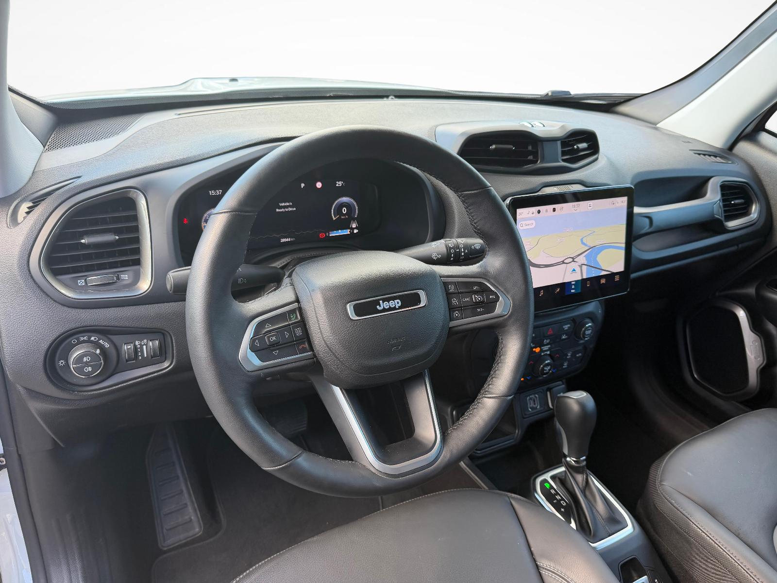 JEEP Renegade 1.5 Turbo Summit-showroom-element-2