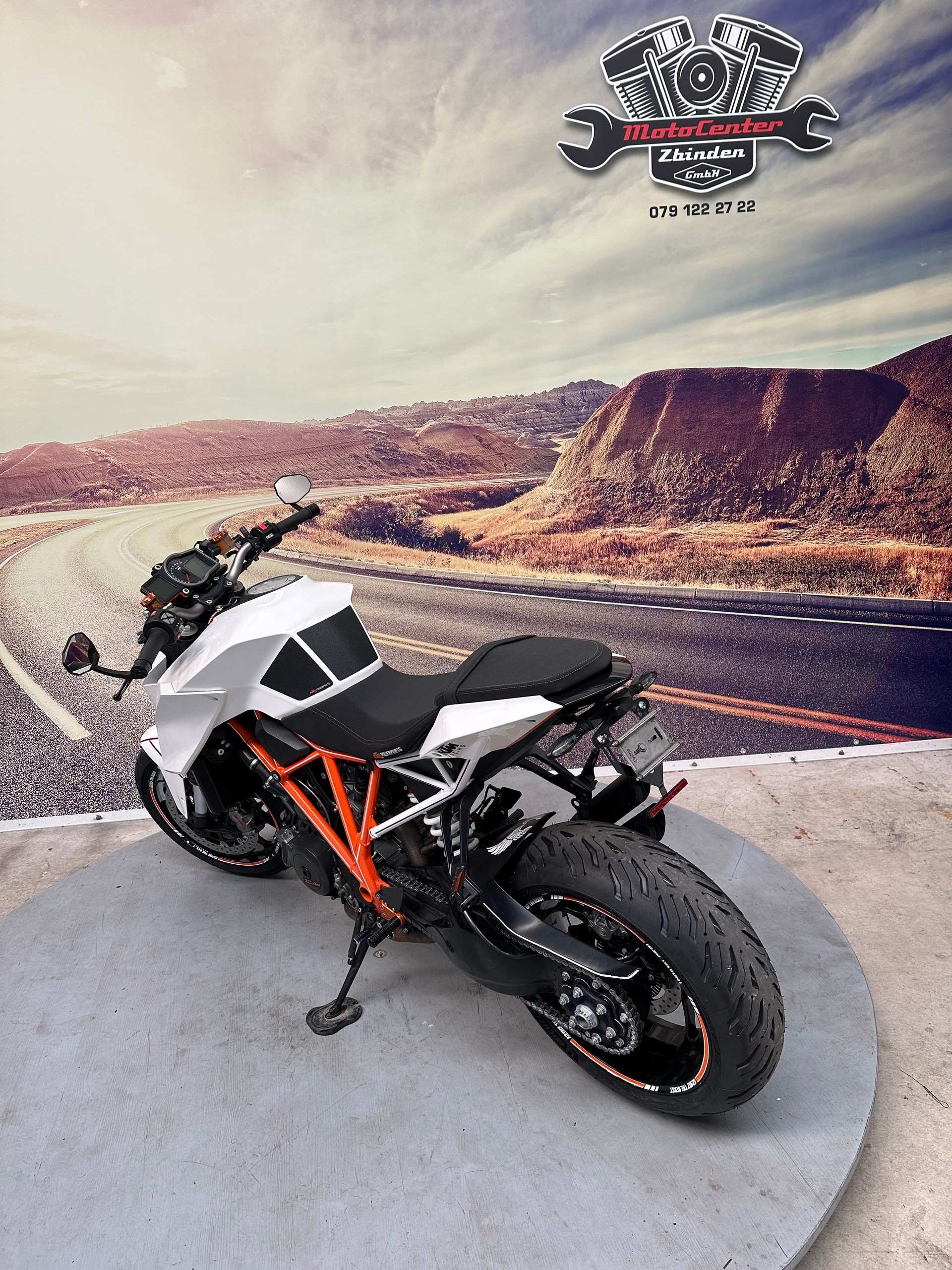 KTM 1290 Super Duke R-image-5