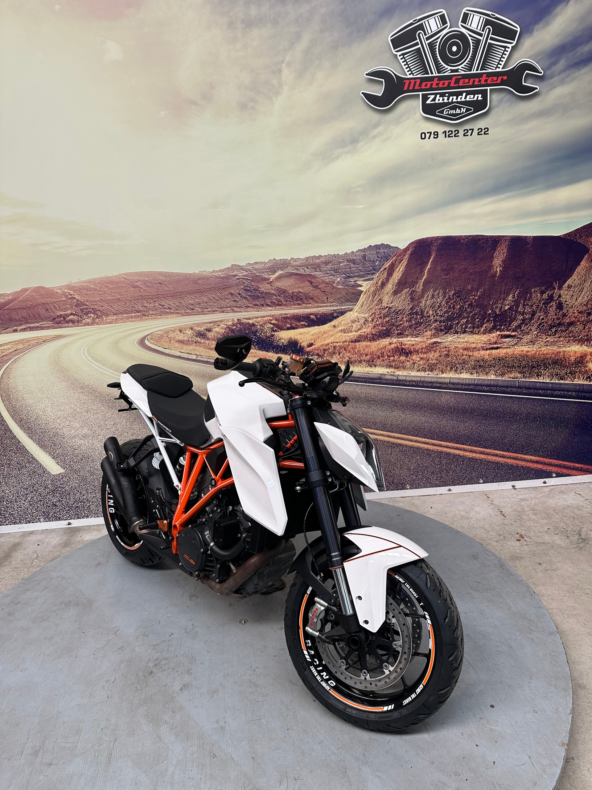 KTM 1290 Super Duke R-image-1