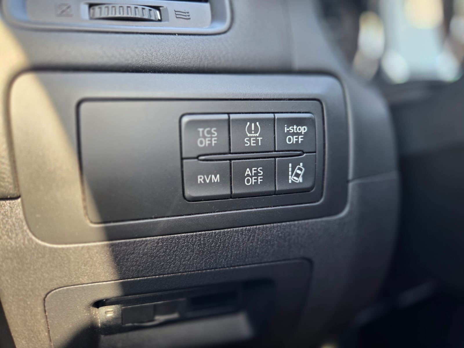 MAZDA CX-5 2.0 Revolution AWD Automatic-image-13