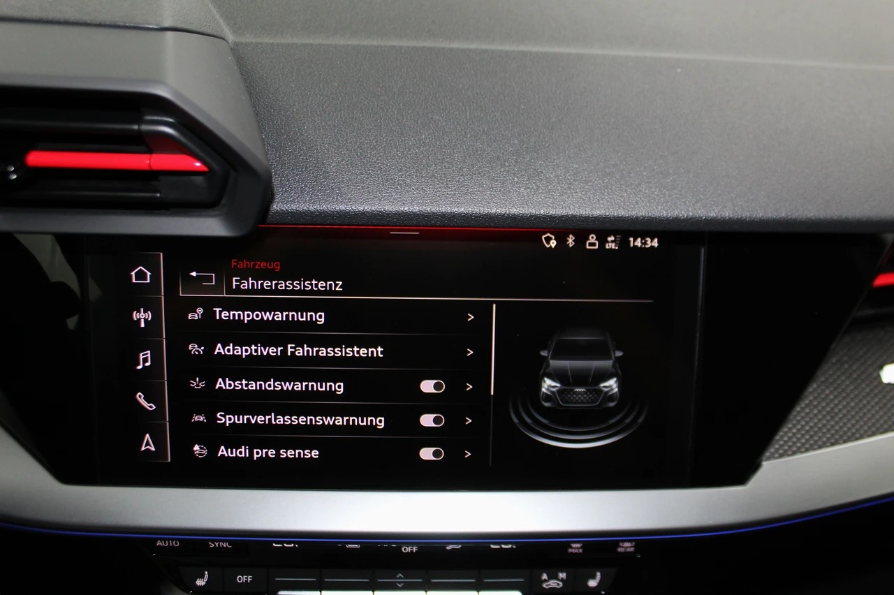 AUDI AUDI RS3 Sportback 2.5 TSI quattro S-tronic RS-Designpaket plus rot / Maxton Kit / CH-Fahrzeug-image-25