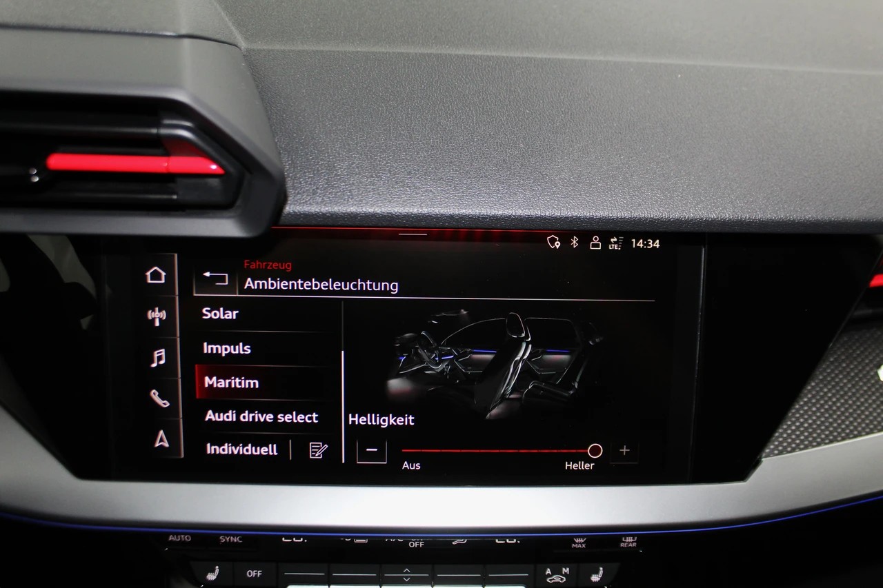 AUDI AUDI RS3 Sportback 2.5 TSI quattro S-tronic RS-Designpaket plus rot / Maxton Kit / CH-Fahrzeug-image-24