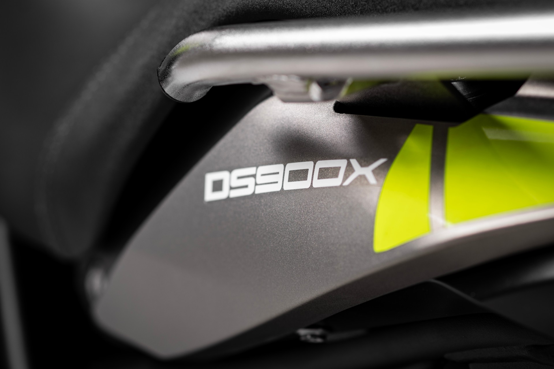 VOGE 900 DSX-image-10