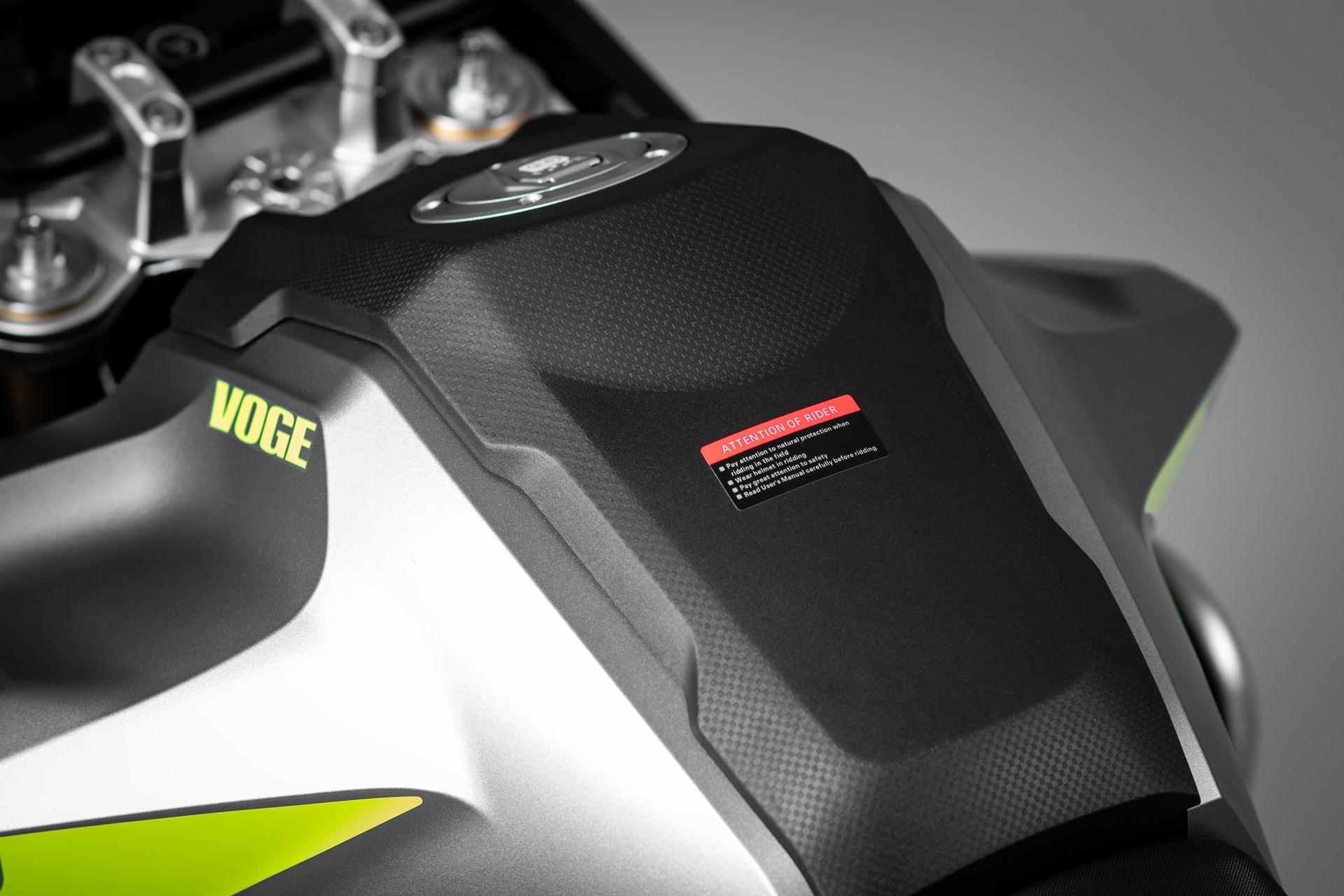 VOGE 900 DSX-image-9