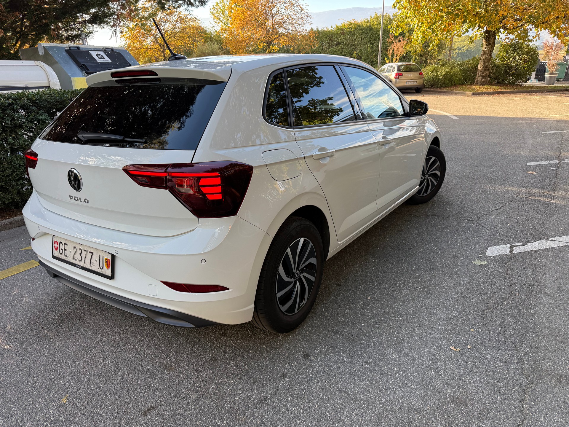 VW Polo 1.0 TSI Life-showroom-element-3