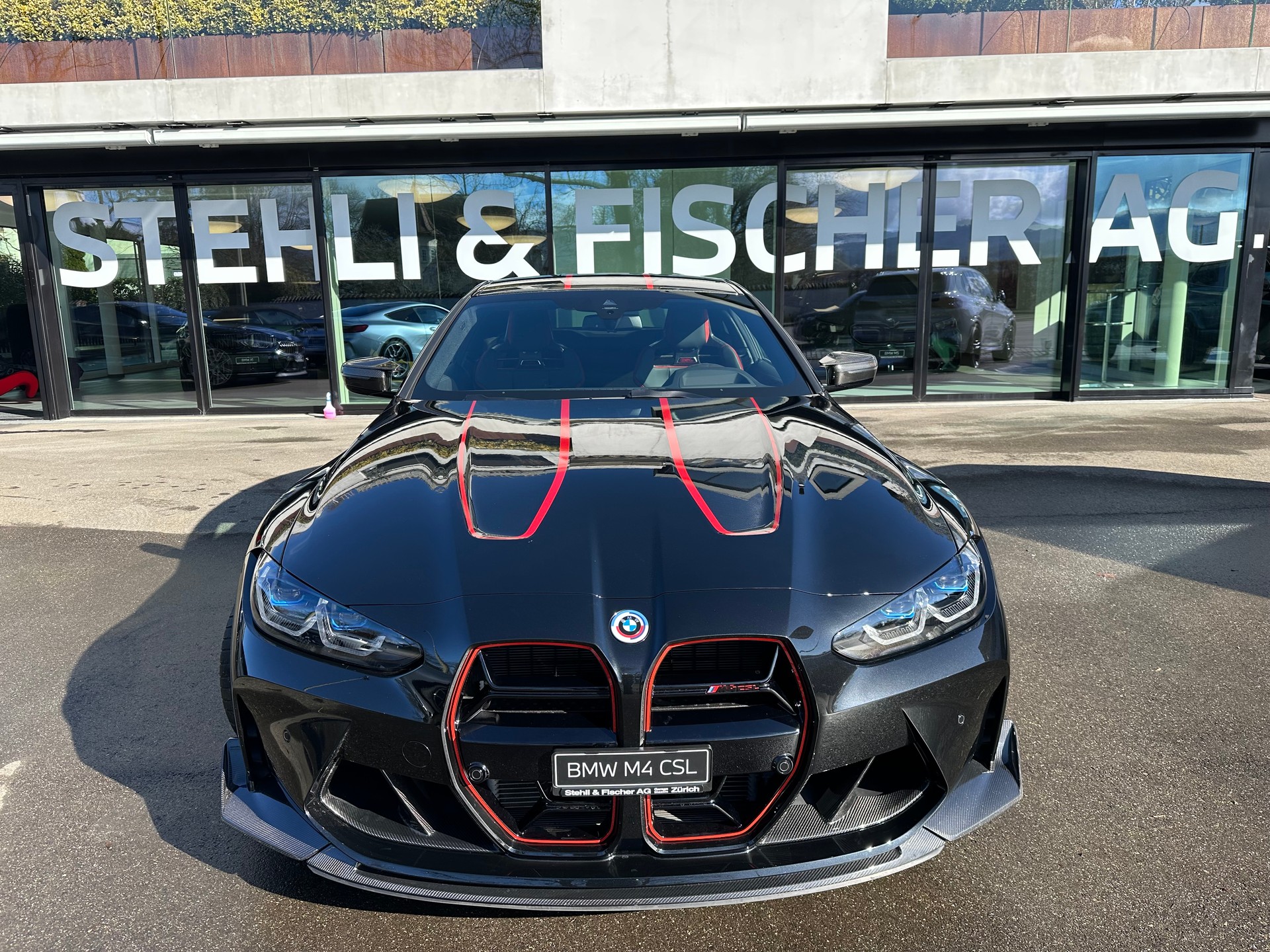 BMW M4 CSL Coupé-showroom-element-1