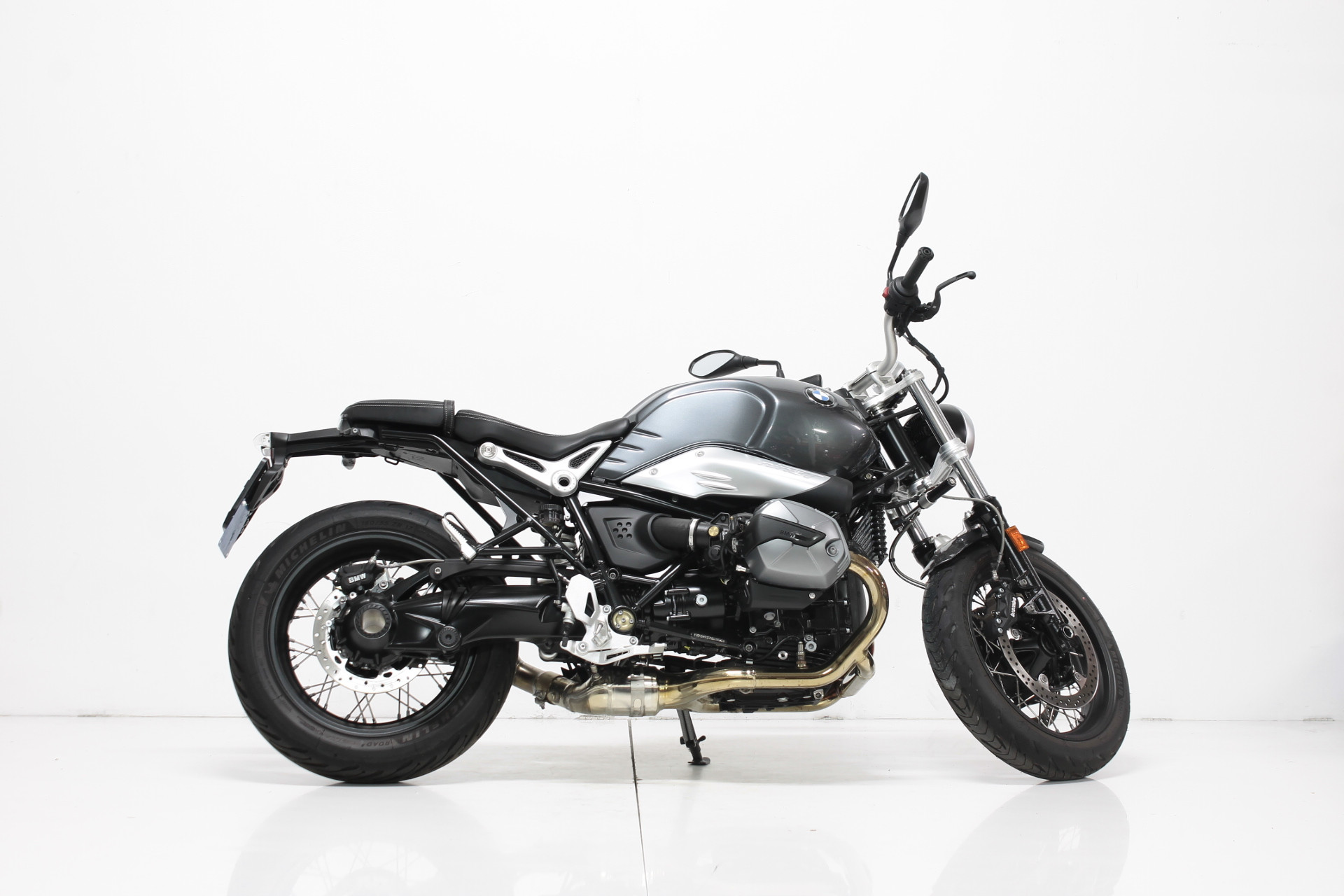 BMW R nineT Pure A2-image-1