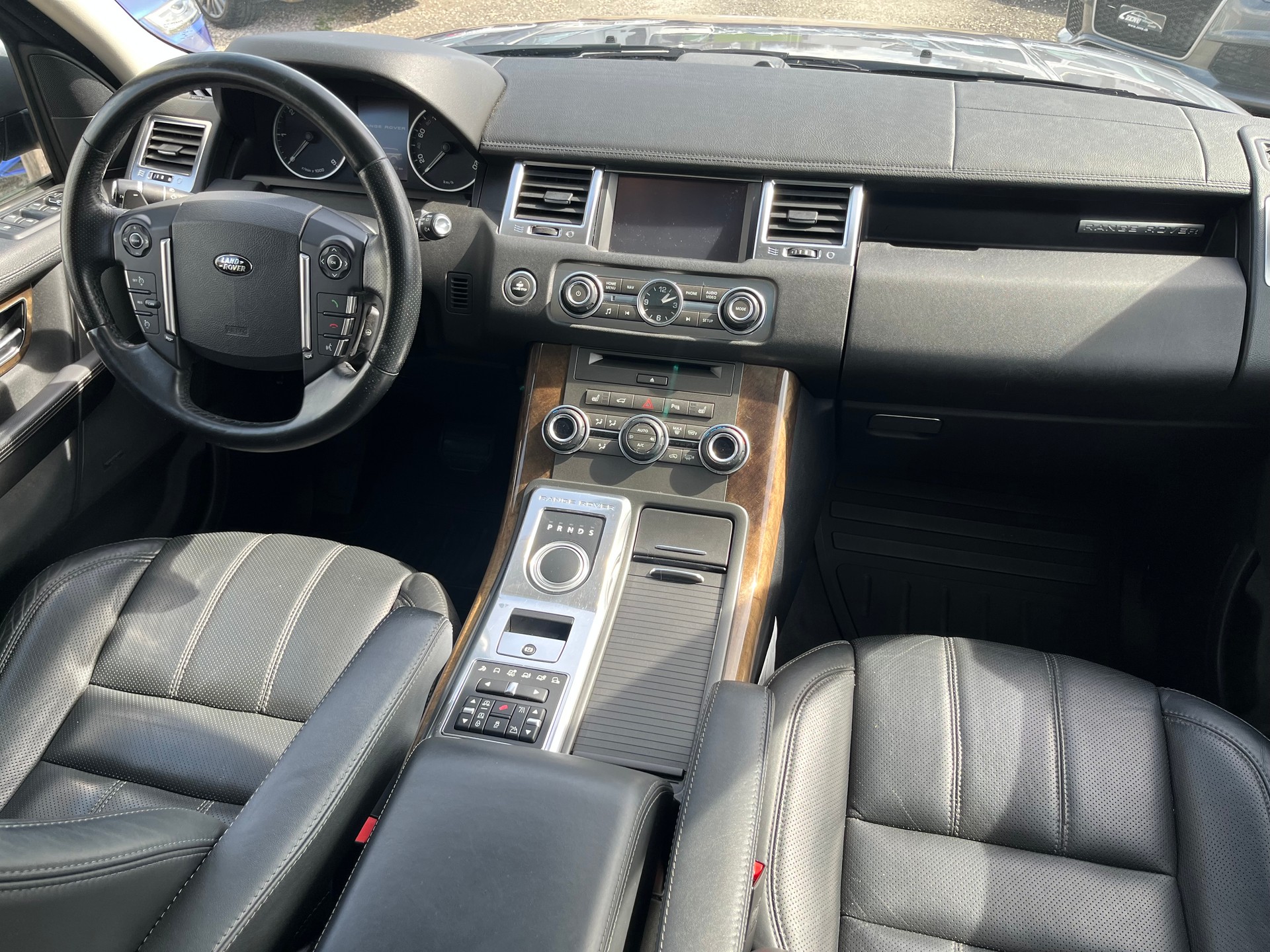 LAND ROVER Range Rover Sport 3.0 TDV6 HSE Automatic-image-8