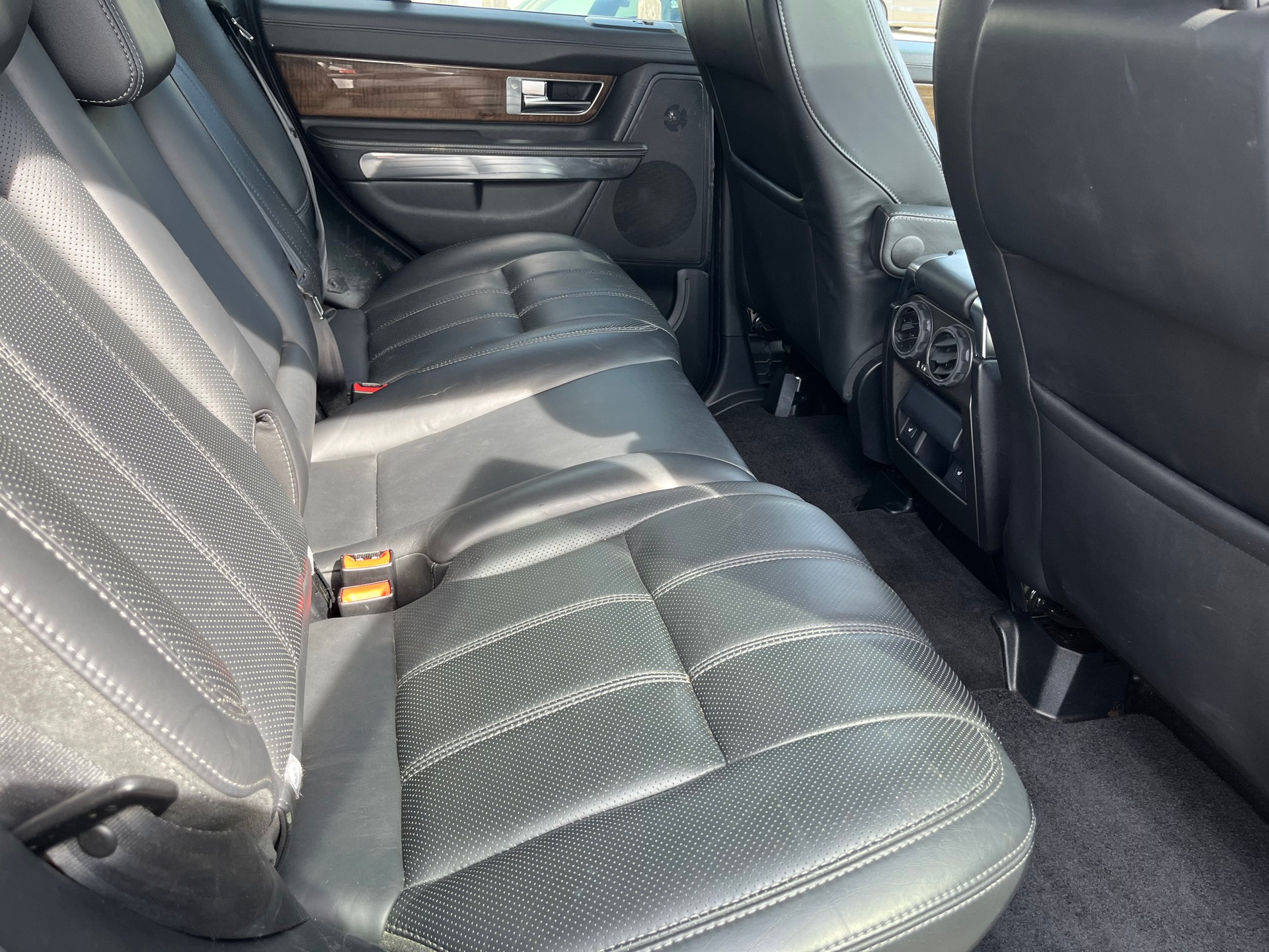 LAND ROVER Range Rover Sport 3.0 TDV6 HSE Automatic-image-9