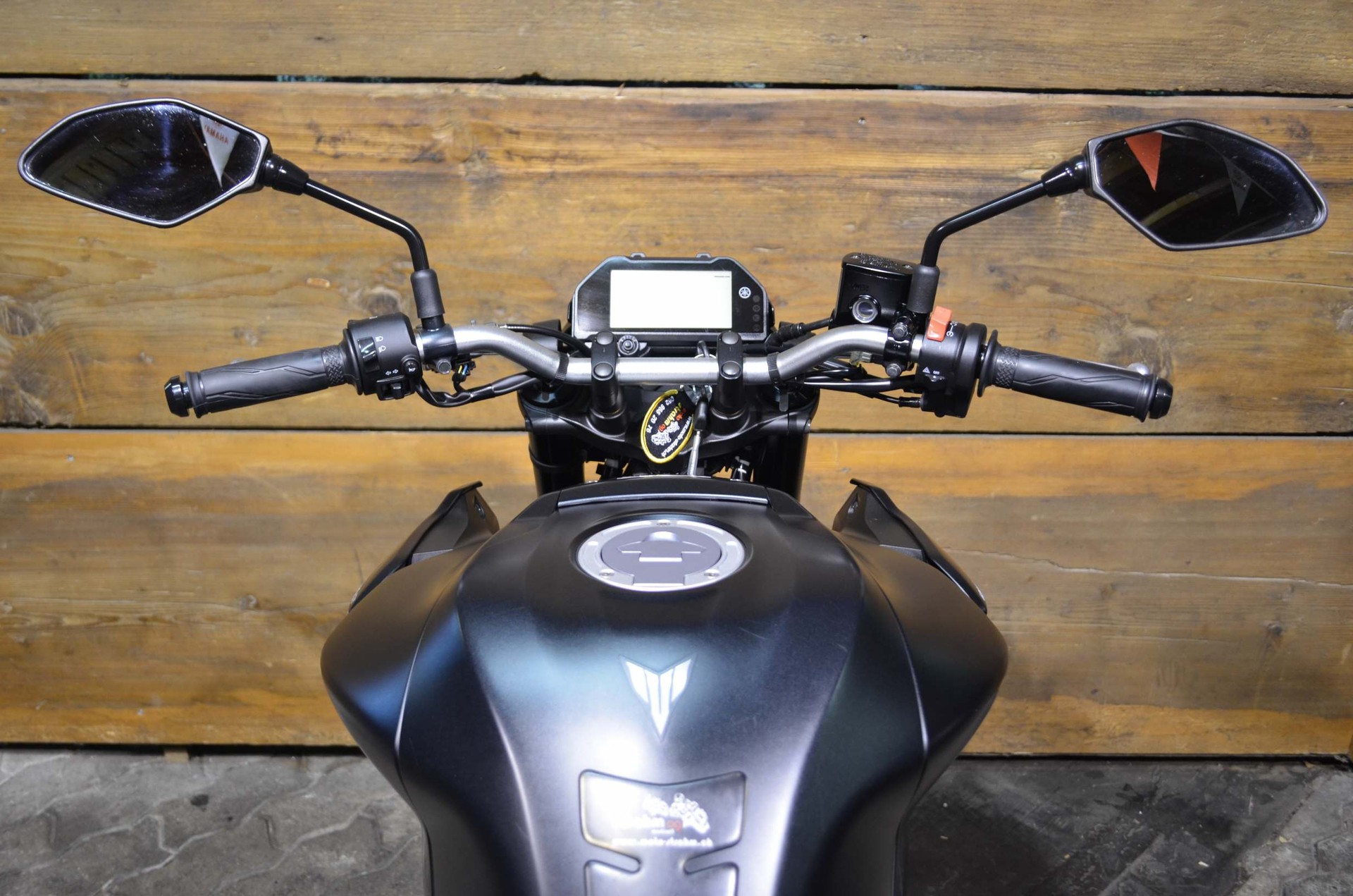 YAMAHA MT-03-image-2
