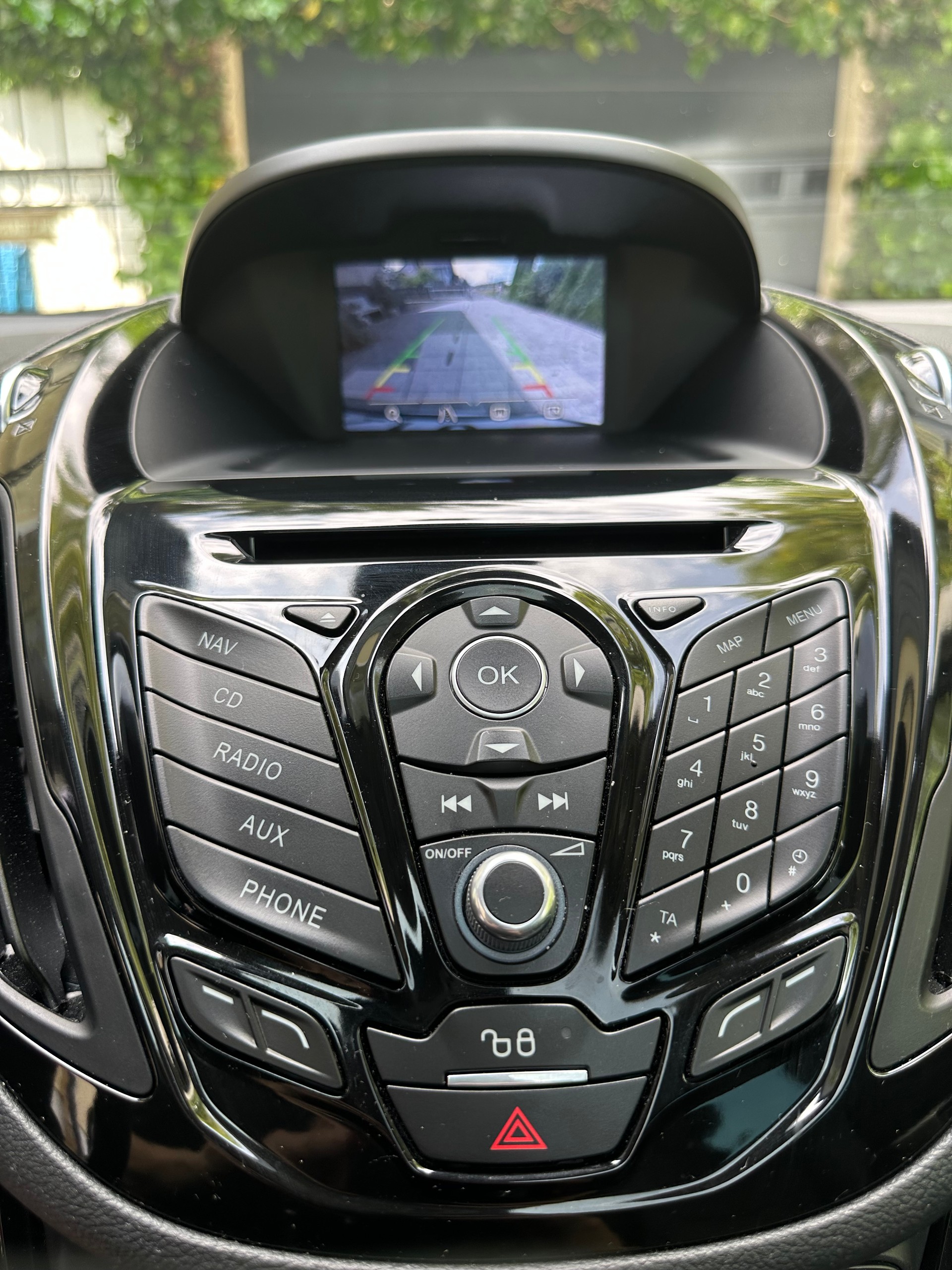 FORD B-Max 1.6 Ti-VCT Titanium PowerShift-image-6