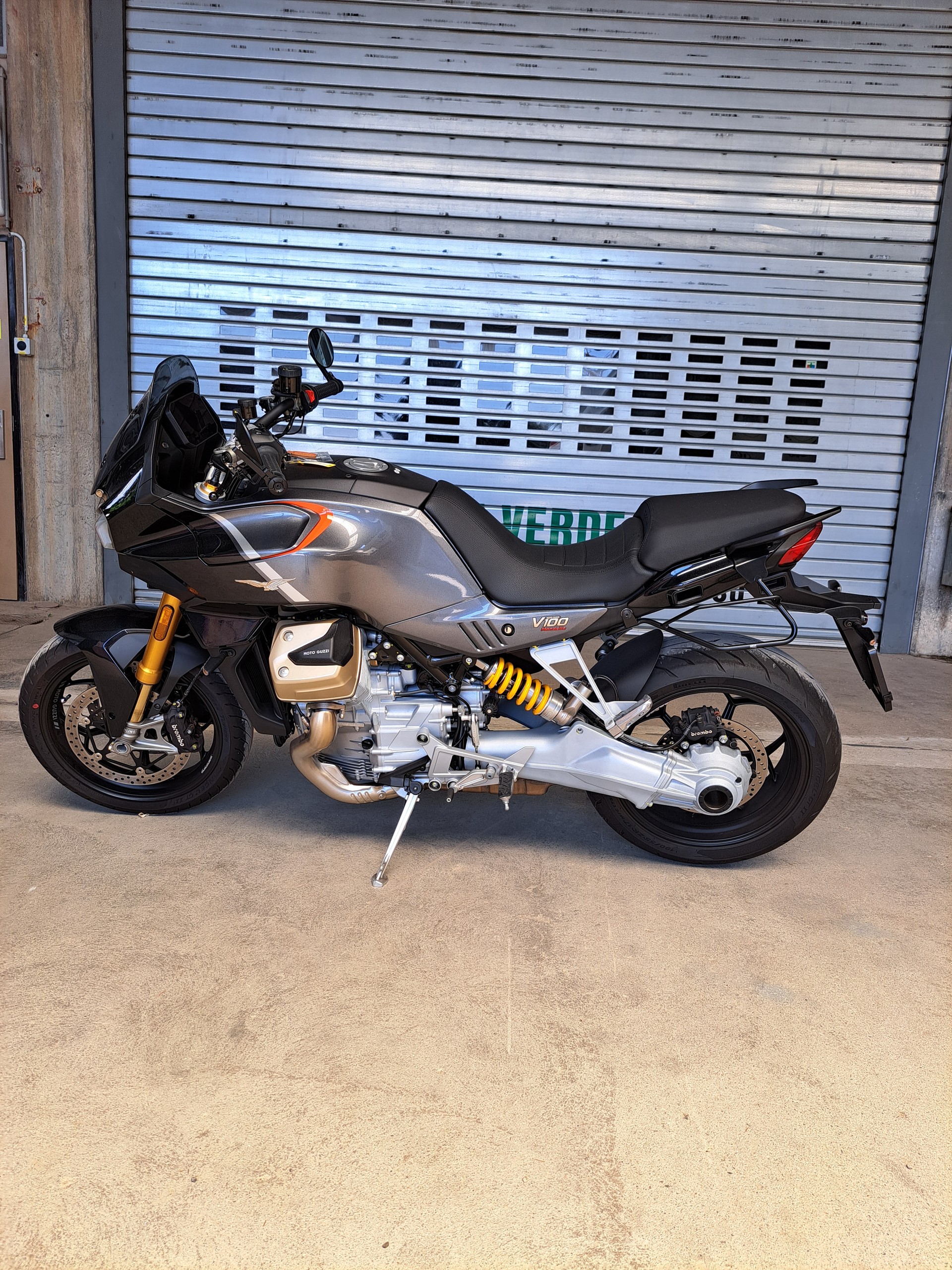 MOTO GUZZI V100 Mandello S-image-3