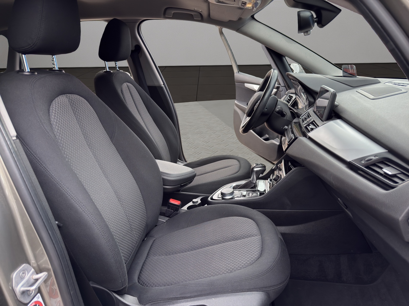 BMW 218d xDrive Active Tourer Steptronic-image-16