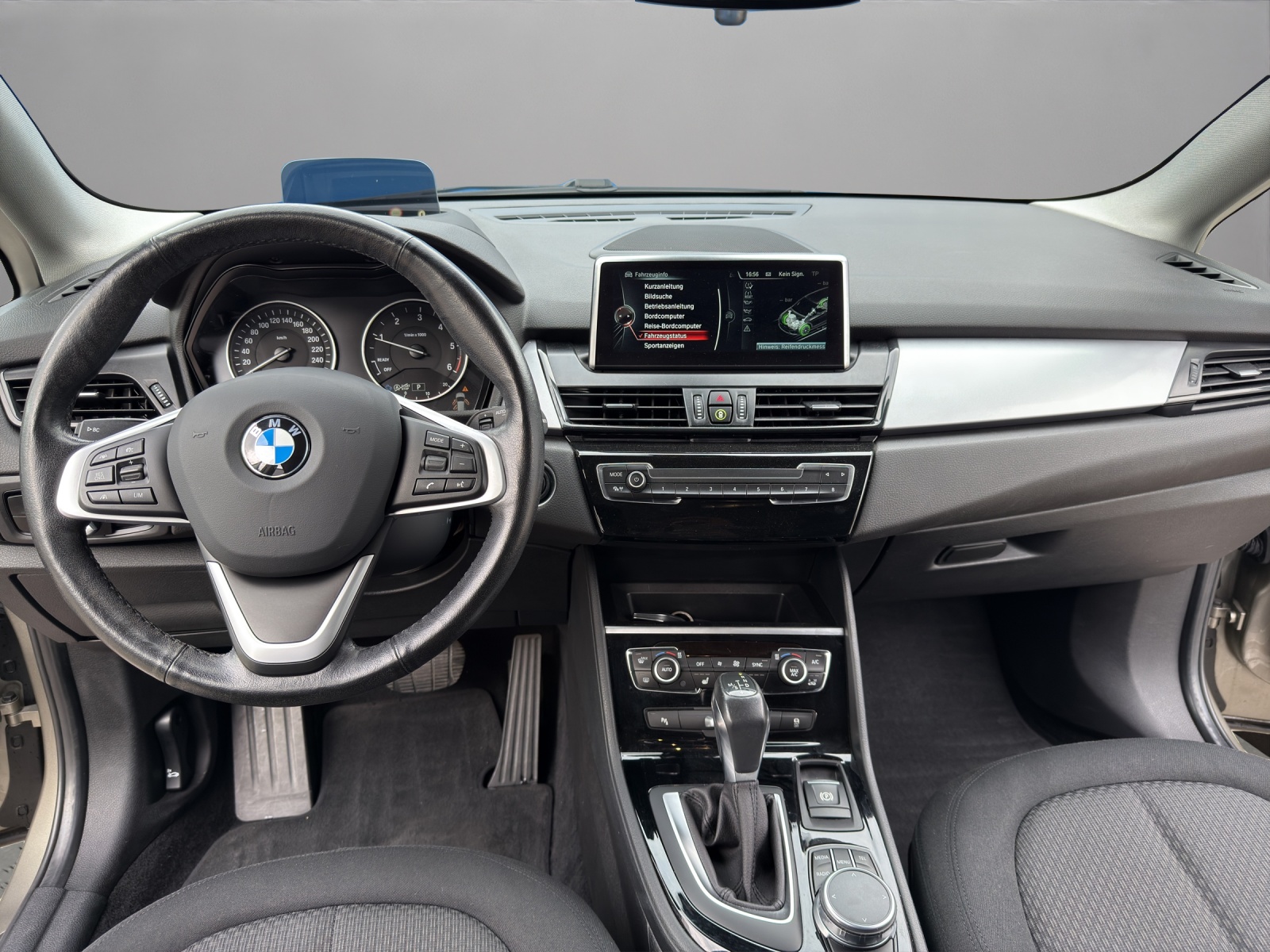 BMW 218d xDrive Active Tourer Steptronic-image-13
