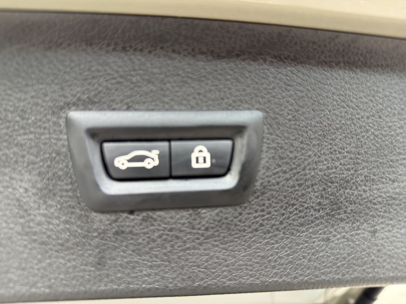 BMW 218d xDrive Active Tourer Steptronic-image-19