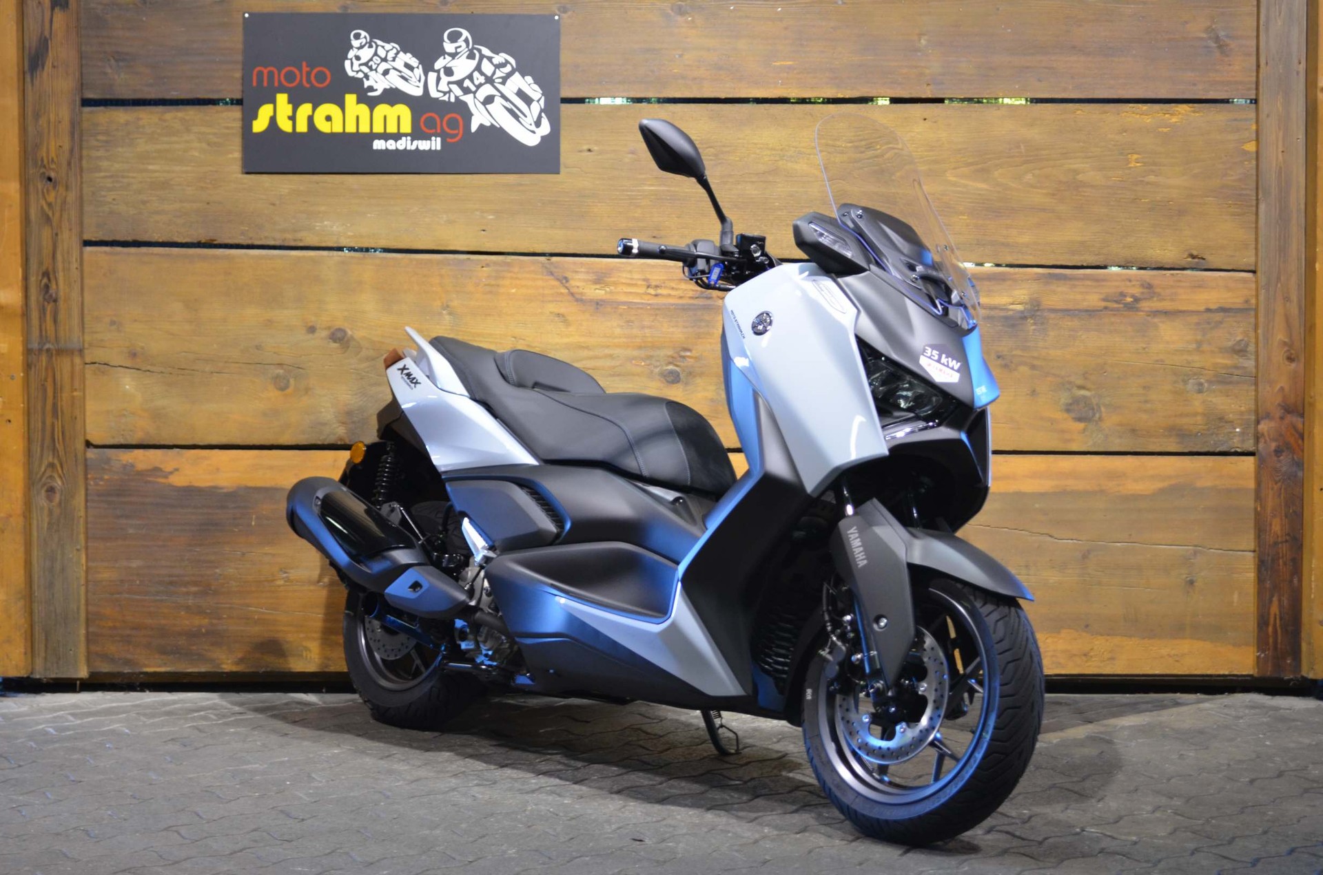 YAMAHA XMAX 300 Tech MAX+-image-0