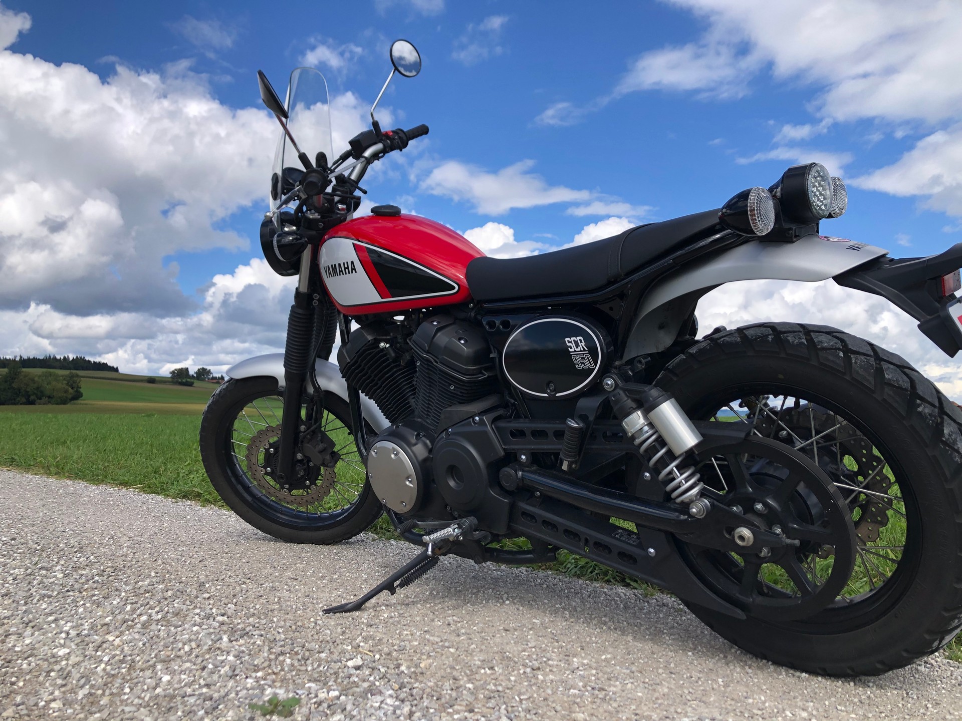 YAMAHA SCR 950 ABS-image-4